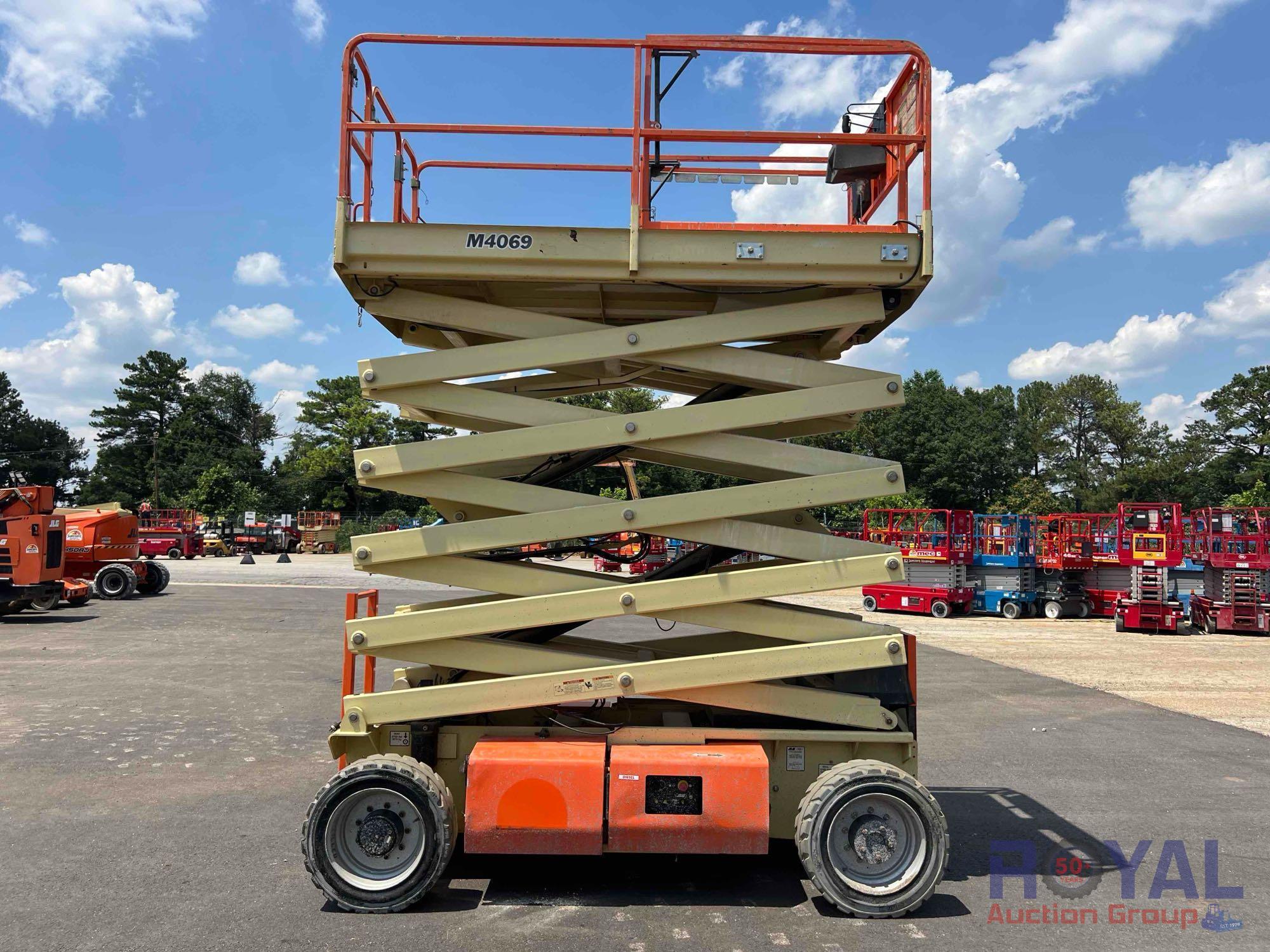 2014 JLG M4069 40ft Rough Terrain Scissor Lift