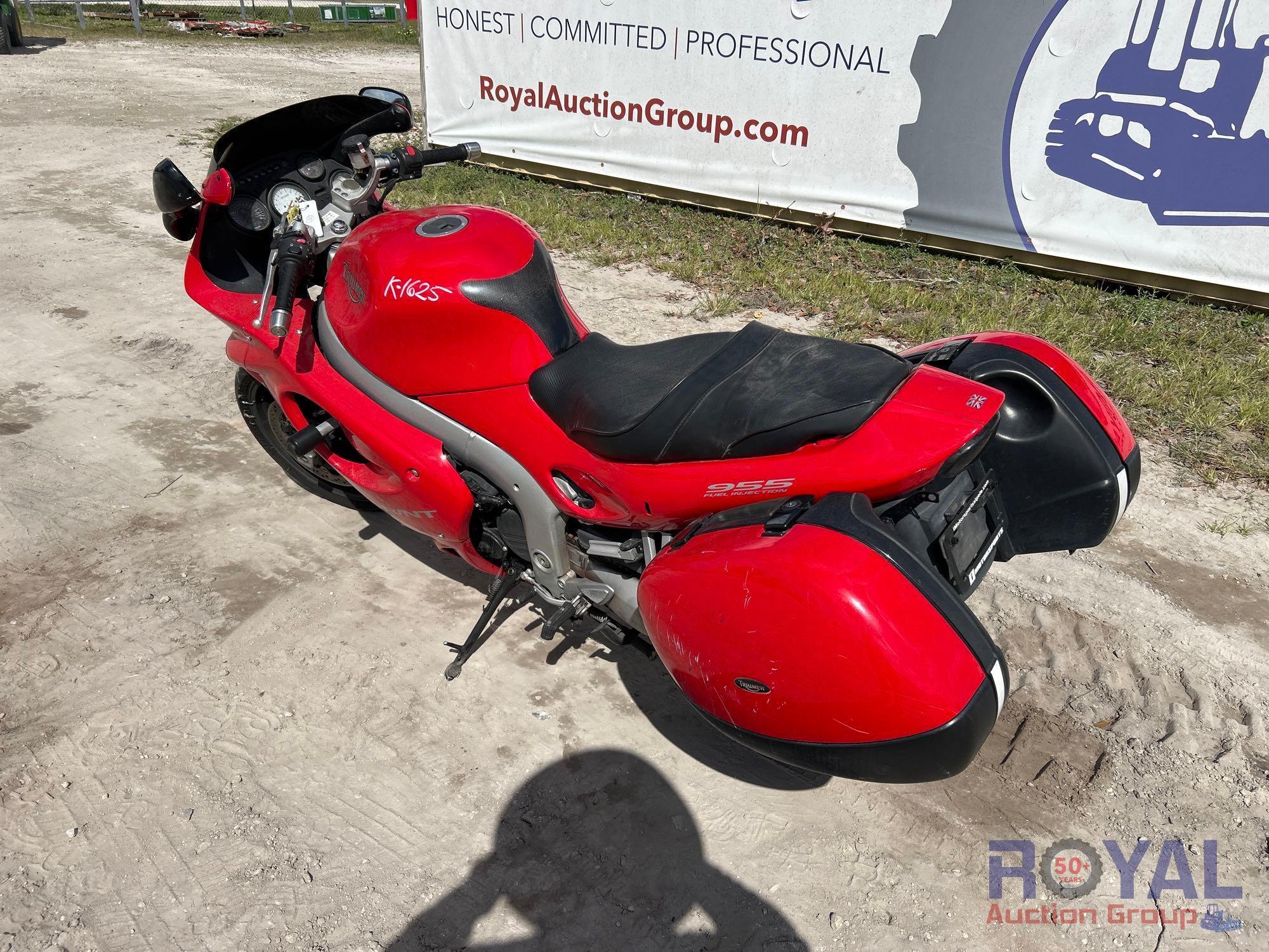 2000 Triumph Sprint ST Motorcycle