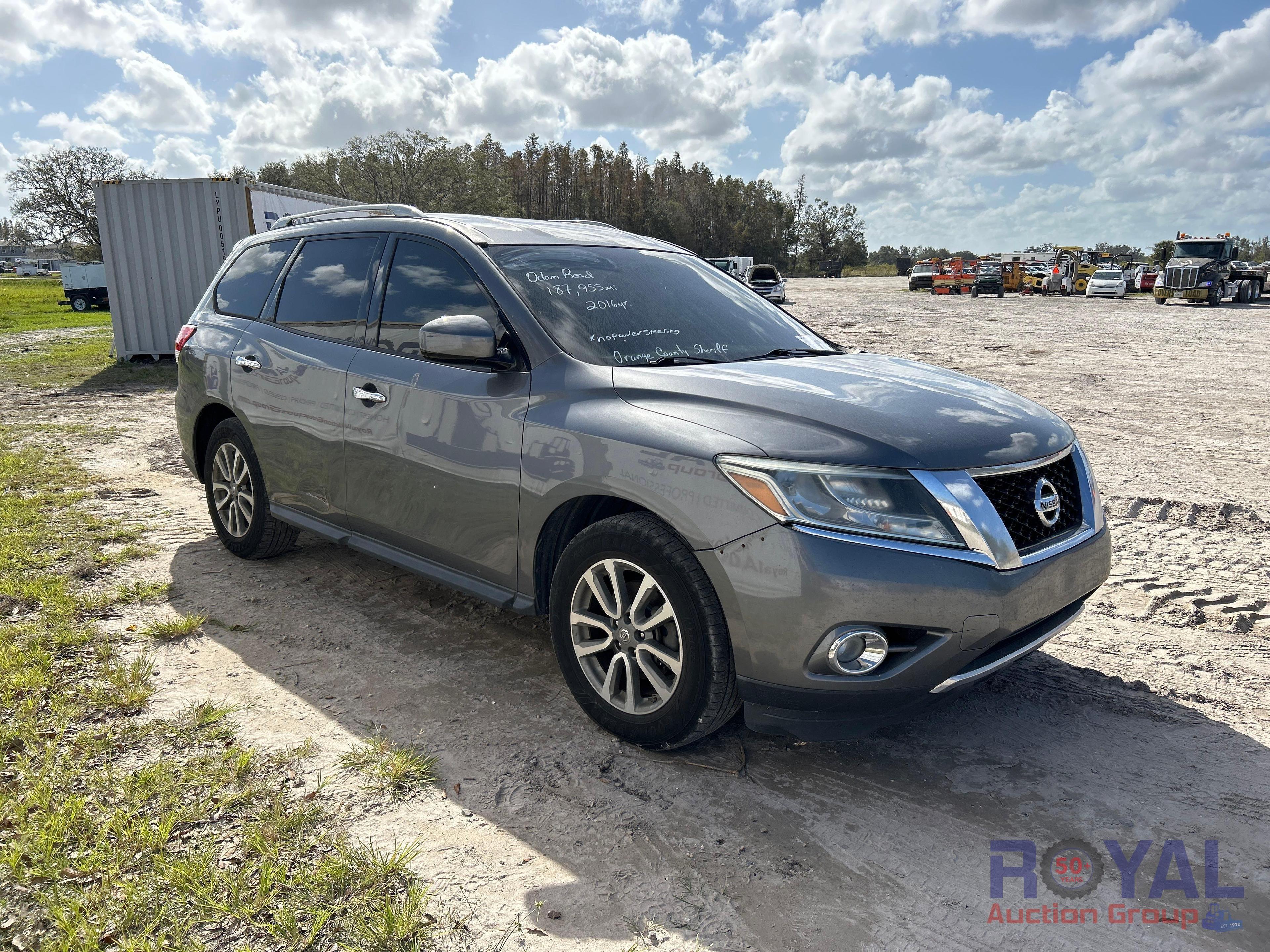 2016 Nissan Pathfinder SV SUV