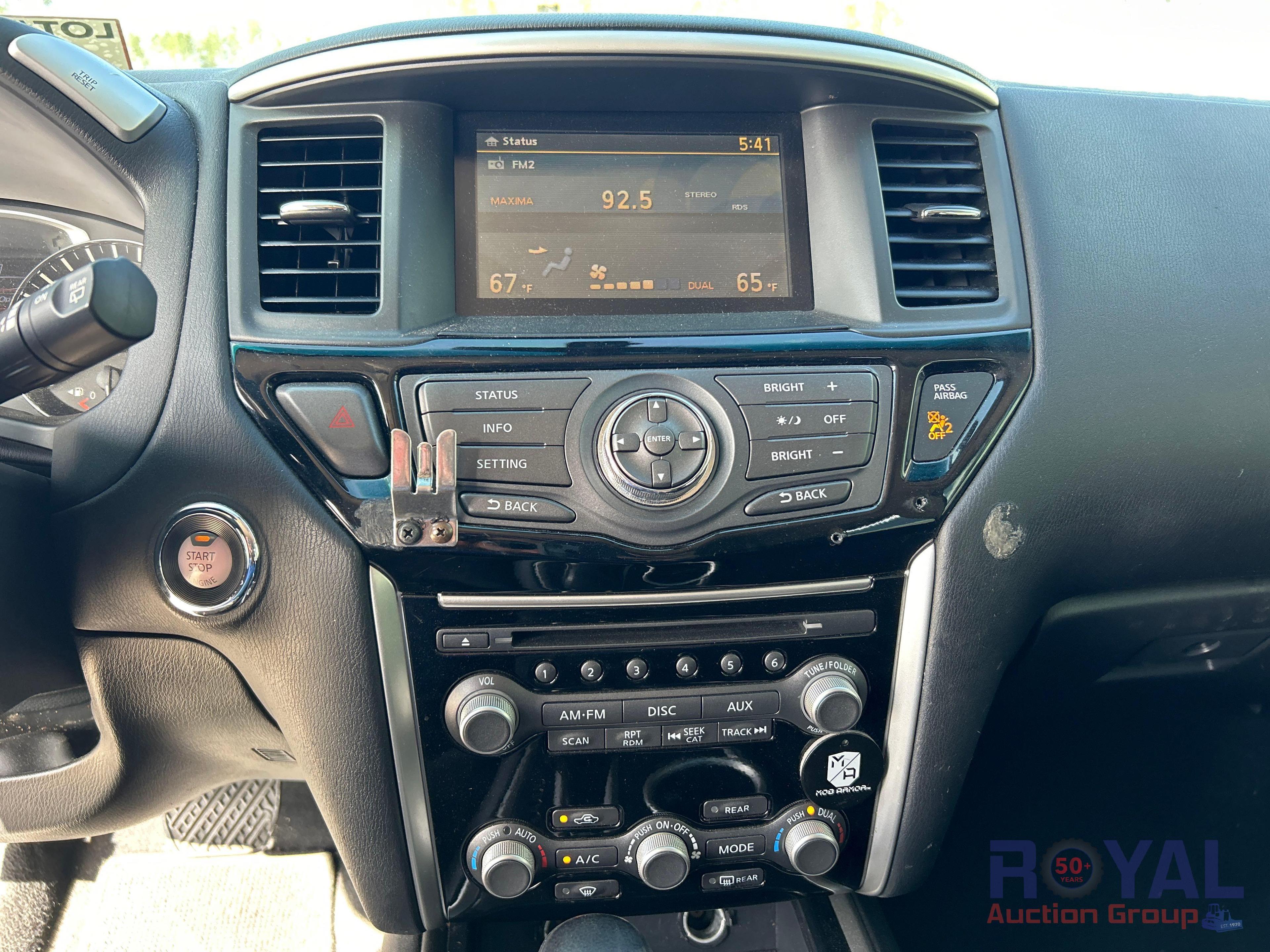 2016 Nissan Pathfinder SV SUV