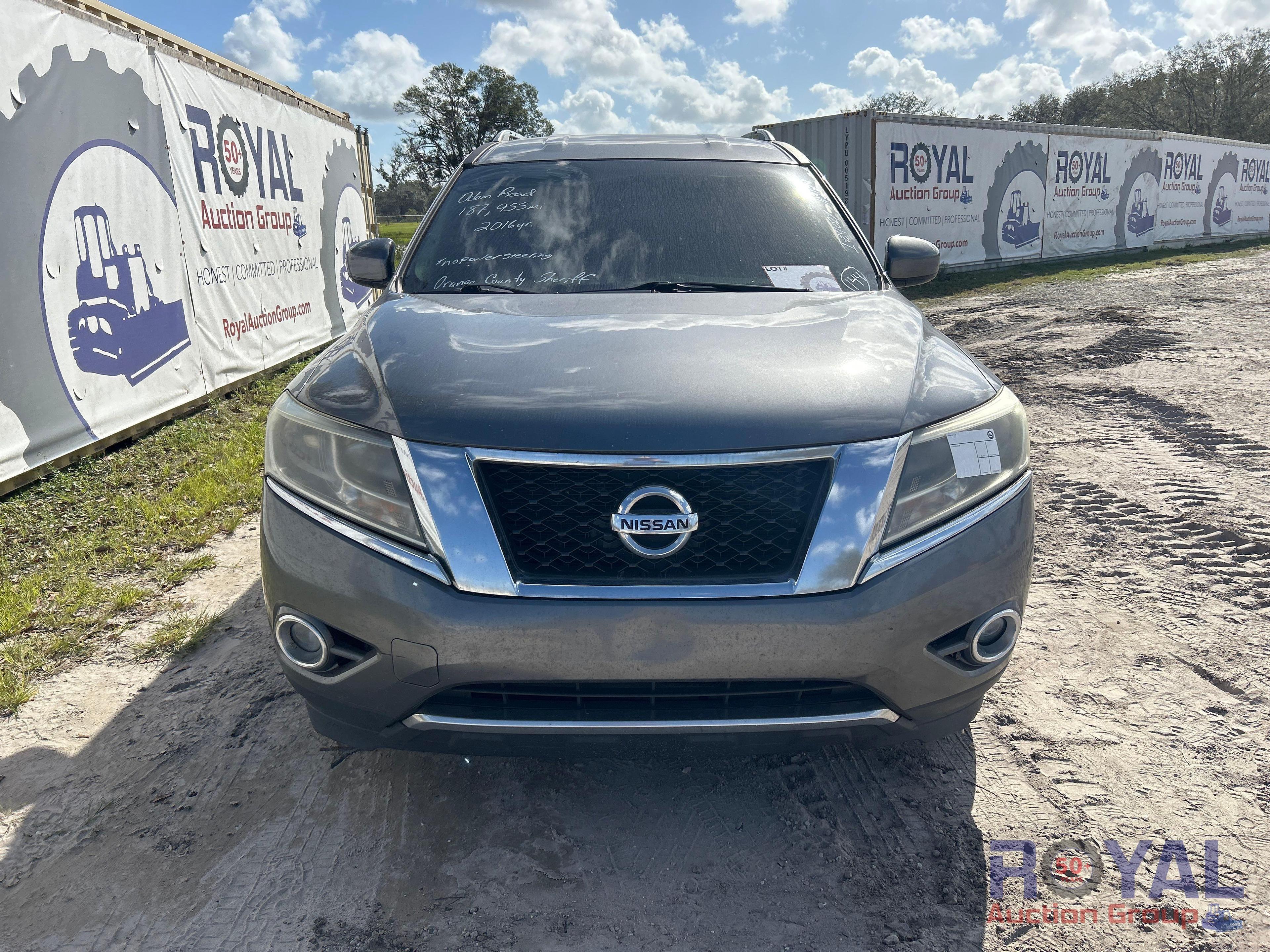 2016 Nissan Pathfinder SV SUV