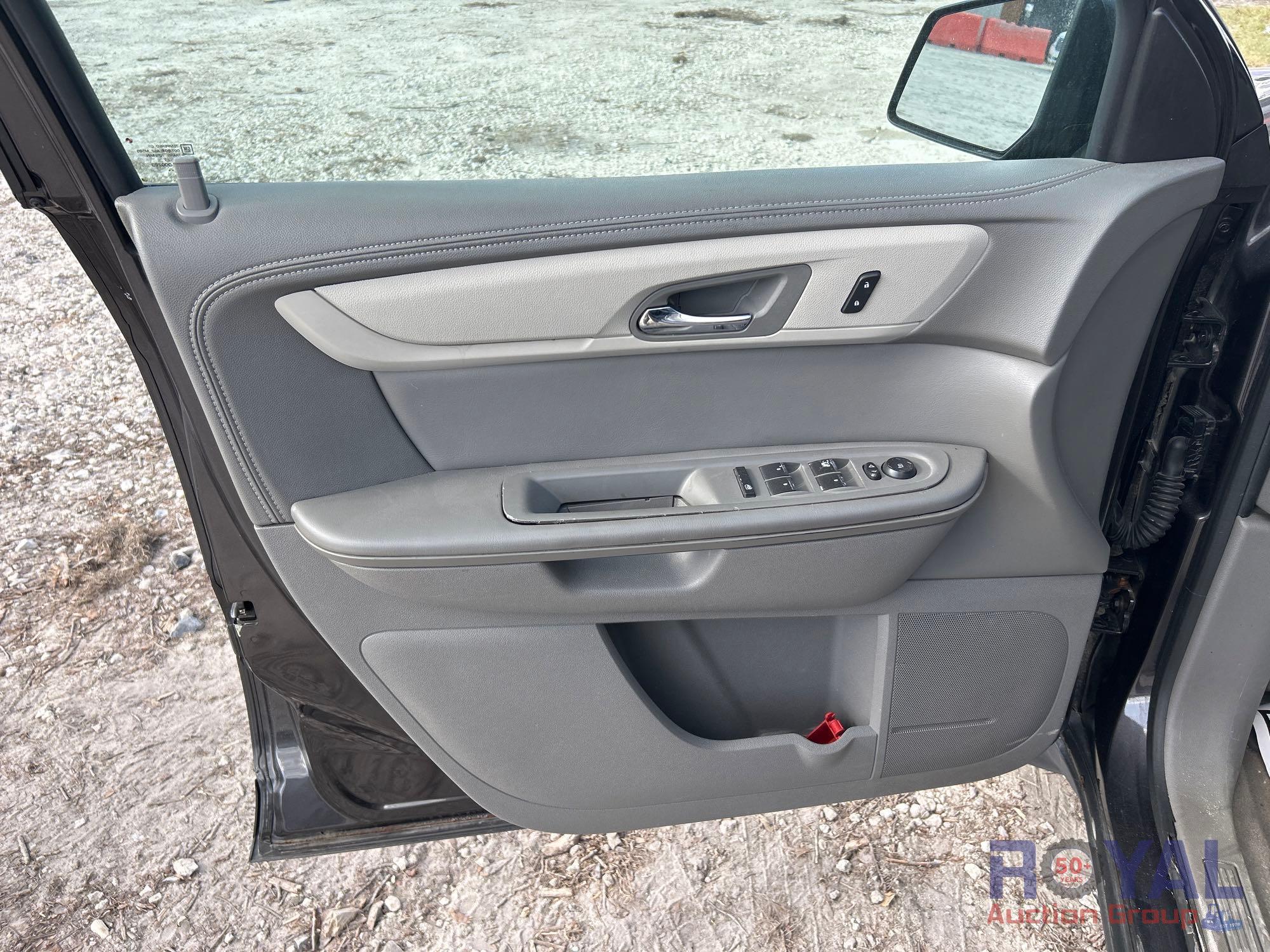 2015 Chevrolet Traverse LS SUV
