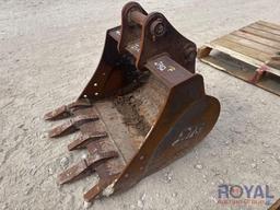 24in Mini Excavator Bucket w/ Teeth