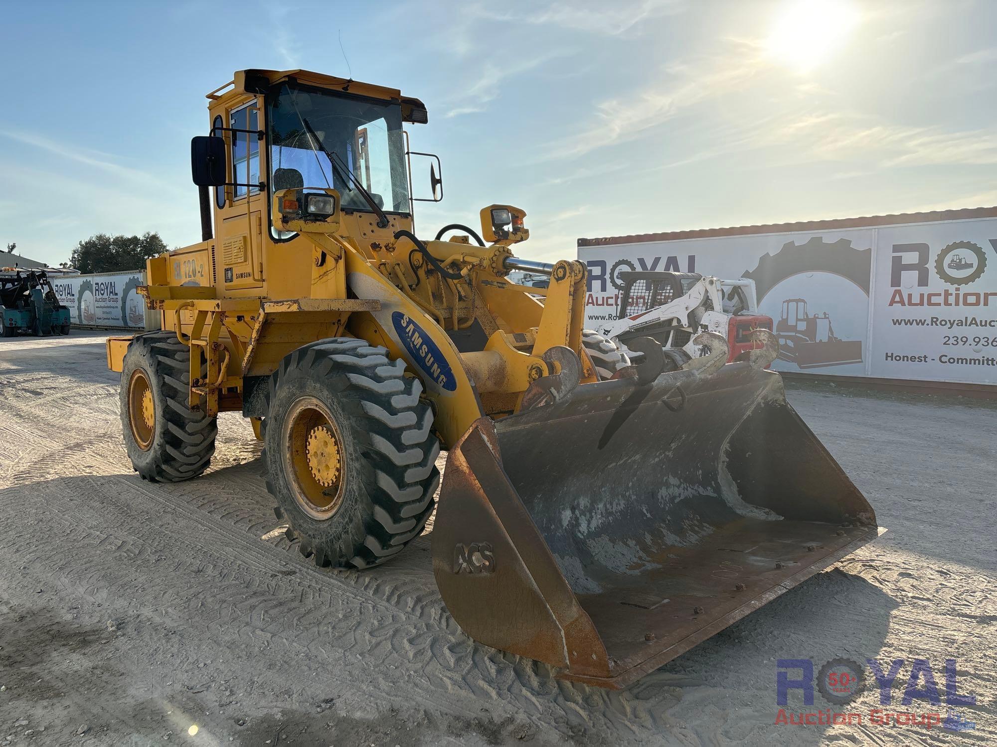 2000 Samsung SL120-2 Articulating Wheel Loader