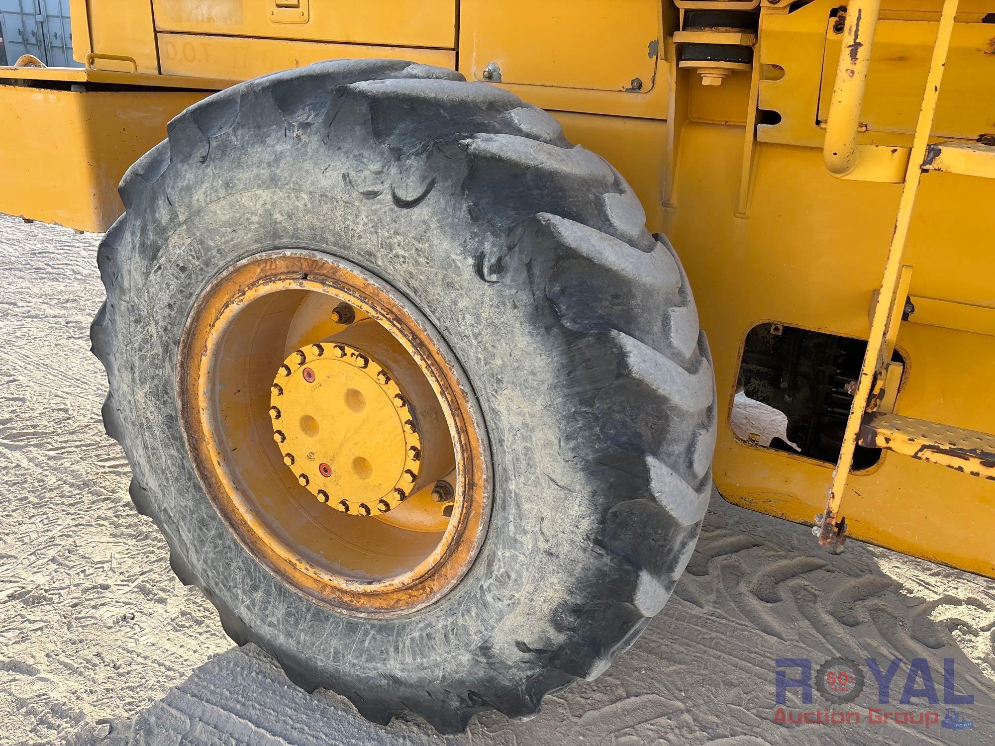 2000 Samsung SL120-2 Articulating Wheel Loader
