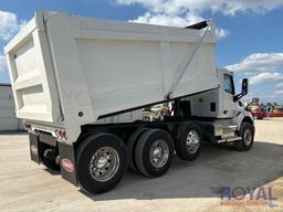 2022 Peterbilt 579 Tri-Axle 21Yd Dump Truck