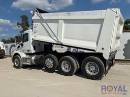 2022 Peterbilt 579 Tri-Axle 21Yd Dump Truck