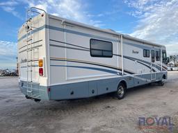 2005 Fleetwood Bounder 35E Motorhome