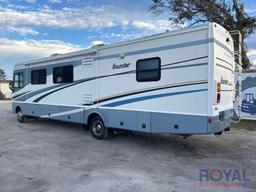 2005 Fleetwood Bounder 35E Motorhome