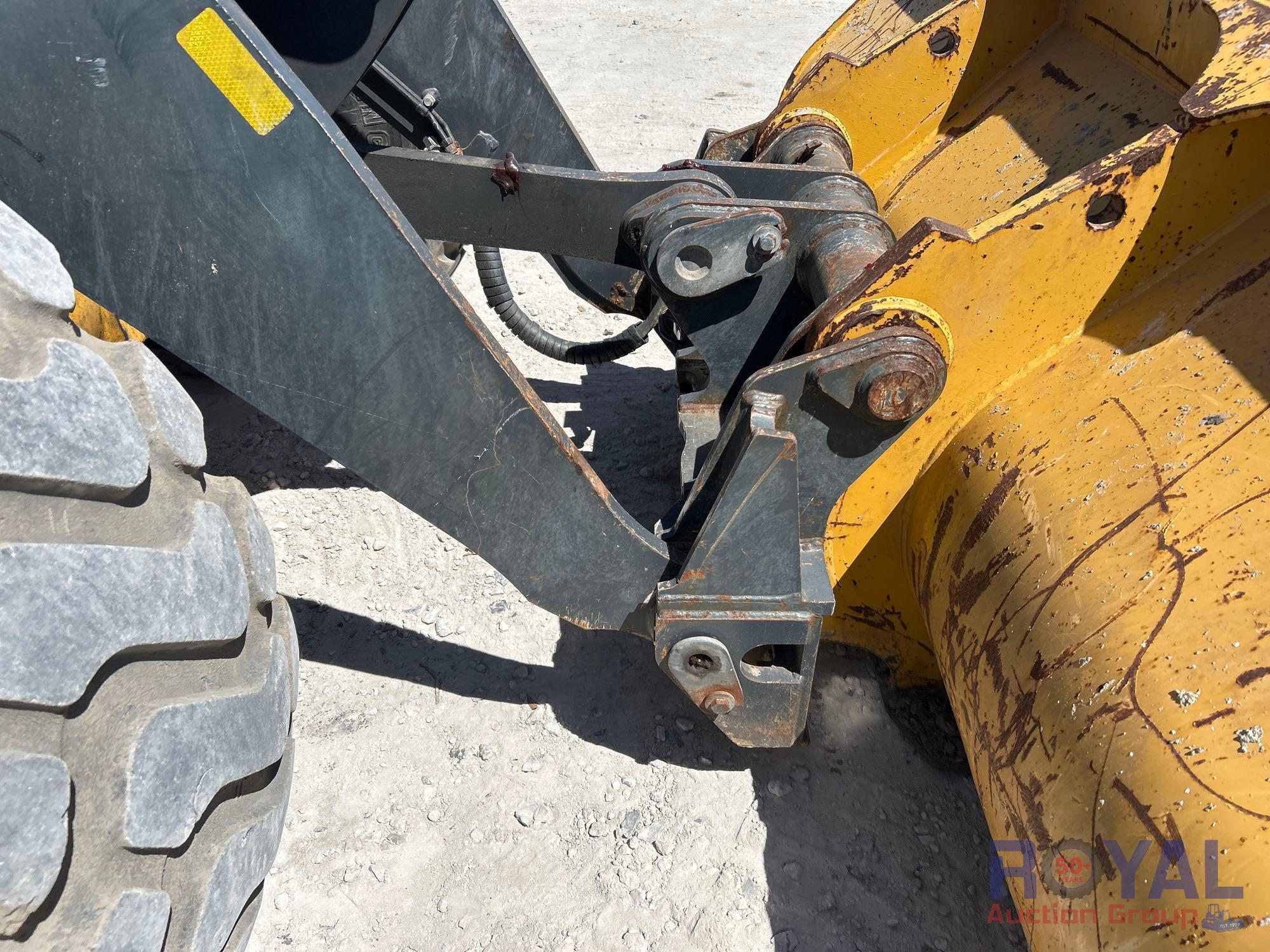 2015 John Deere 524K Articulated Wheel Loader