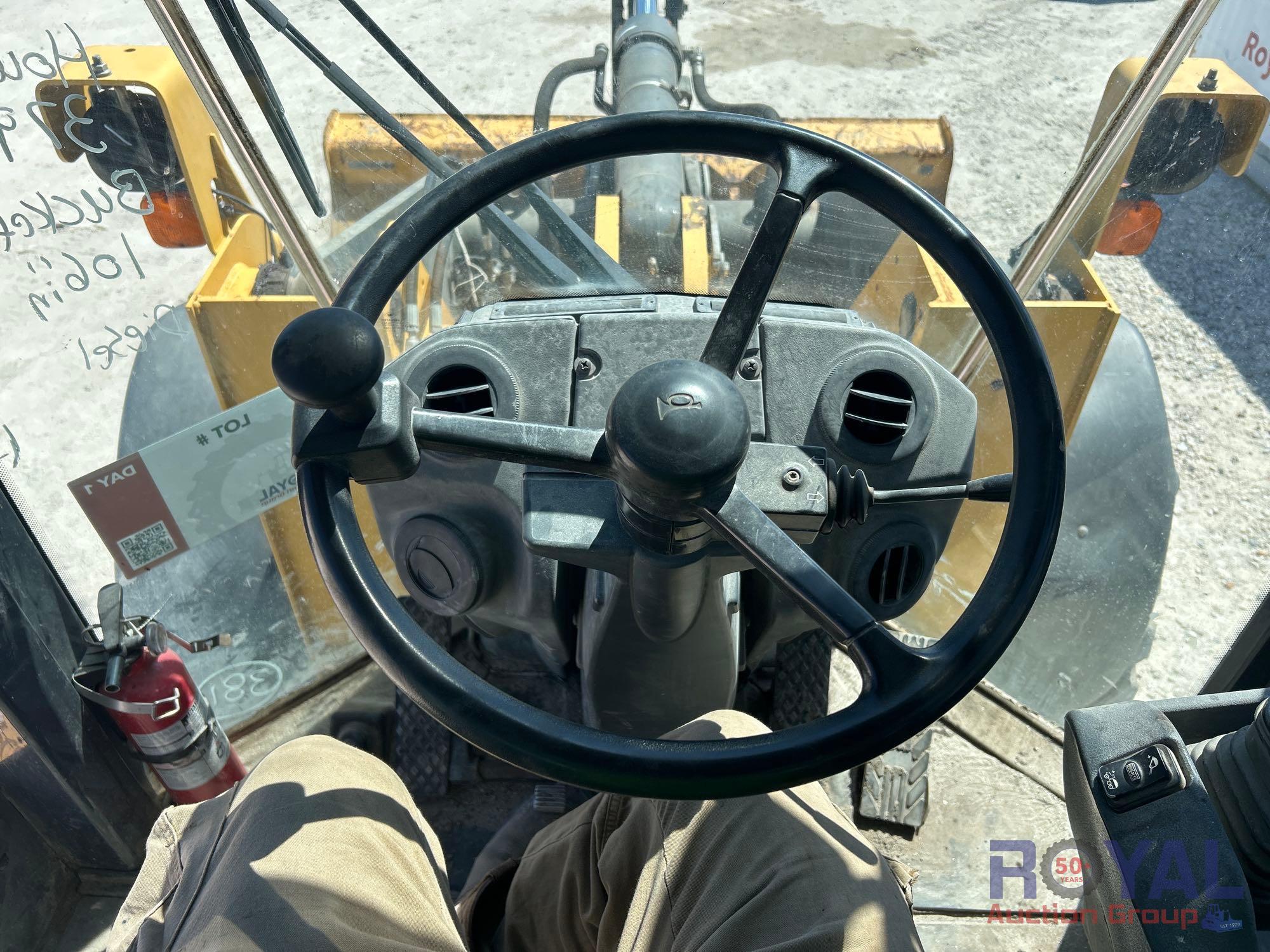 2015 John Deere 524K Articulated Wheel Loader