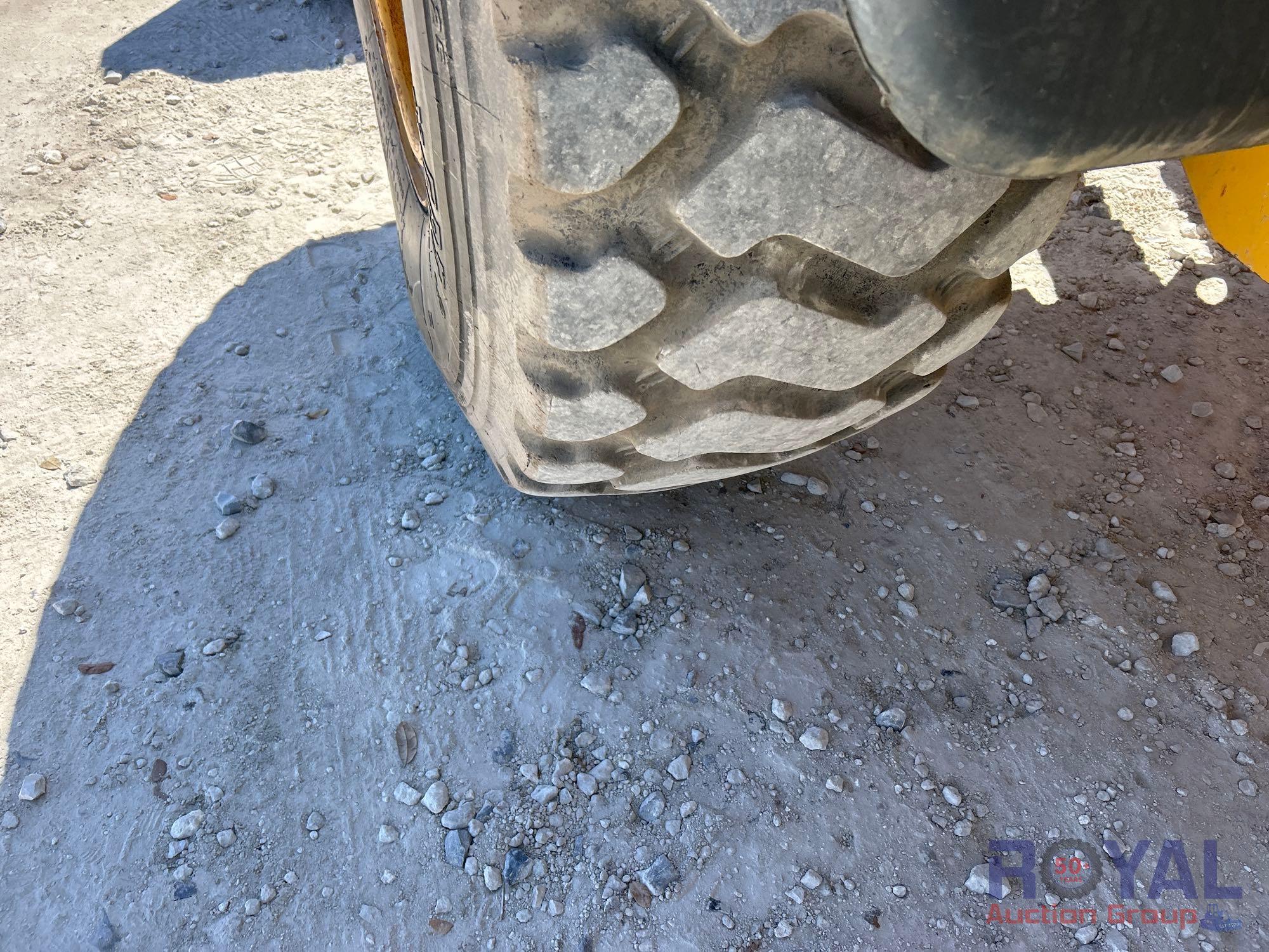 2015 John Deere 524K Articulated Wheel Loader