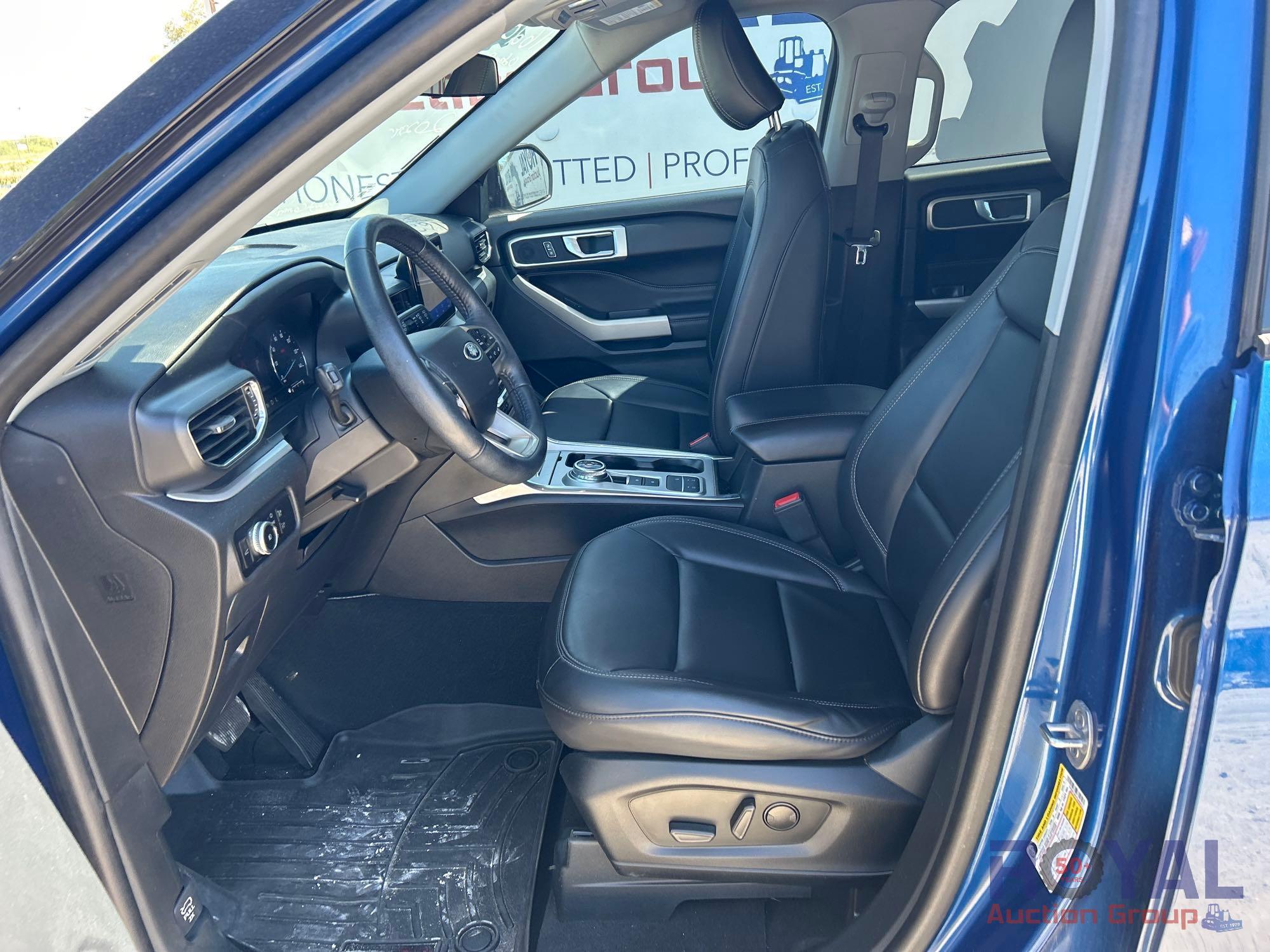 2023 Ford Explorer XLT SUV