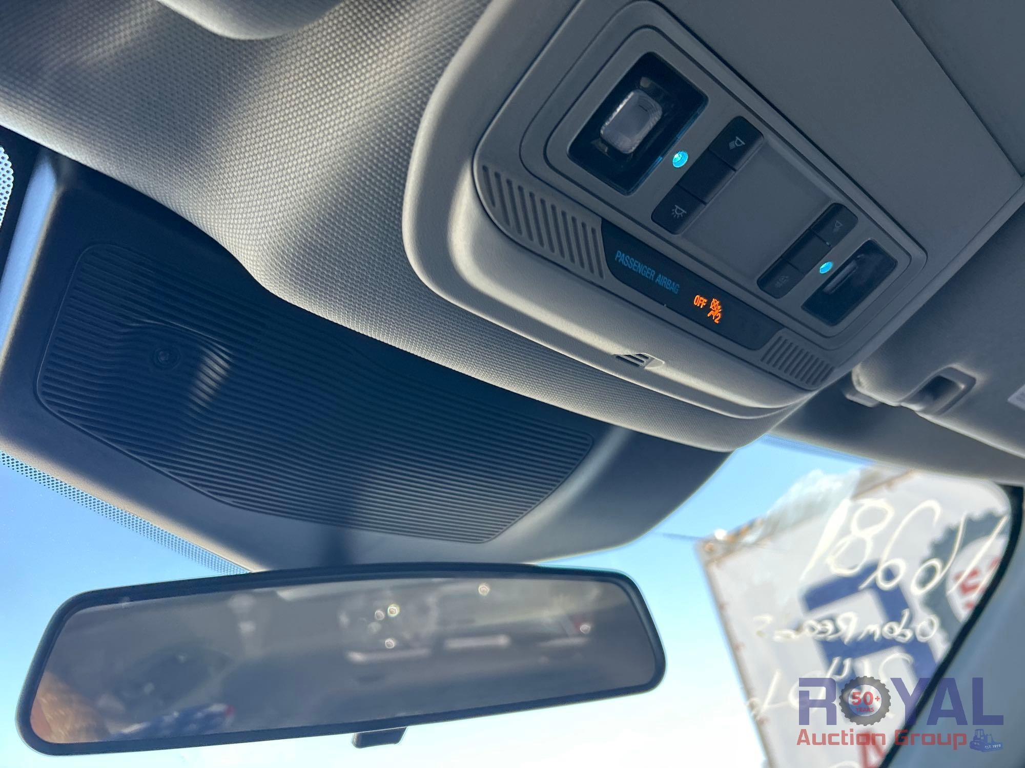 2023 Ford Explorer XLT SUV