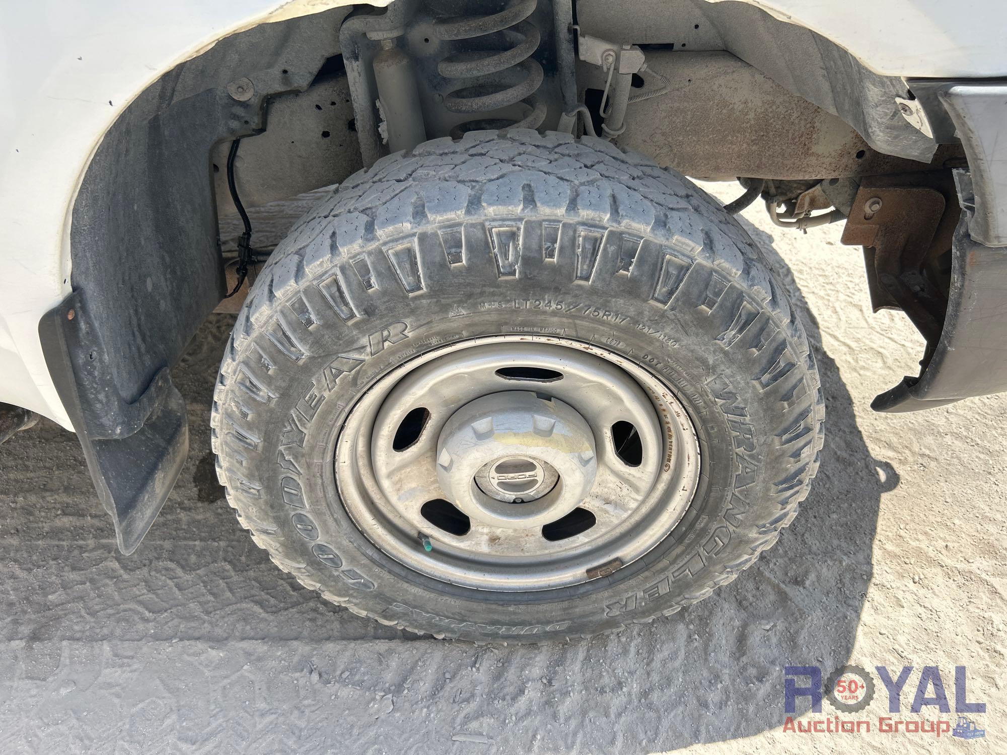 2006 Ford F-250 4x4 Ext. Cab Reading Service Truck