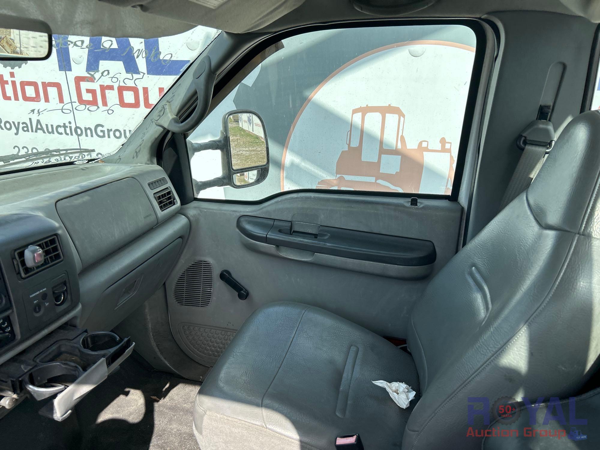 2002 Ford F-550 Altec L37MR 37ft Material Handling Insulated Bucket Truck