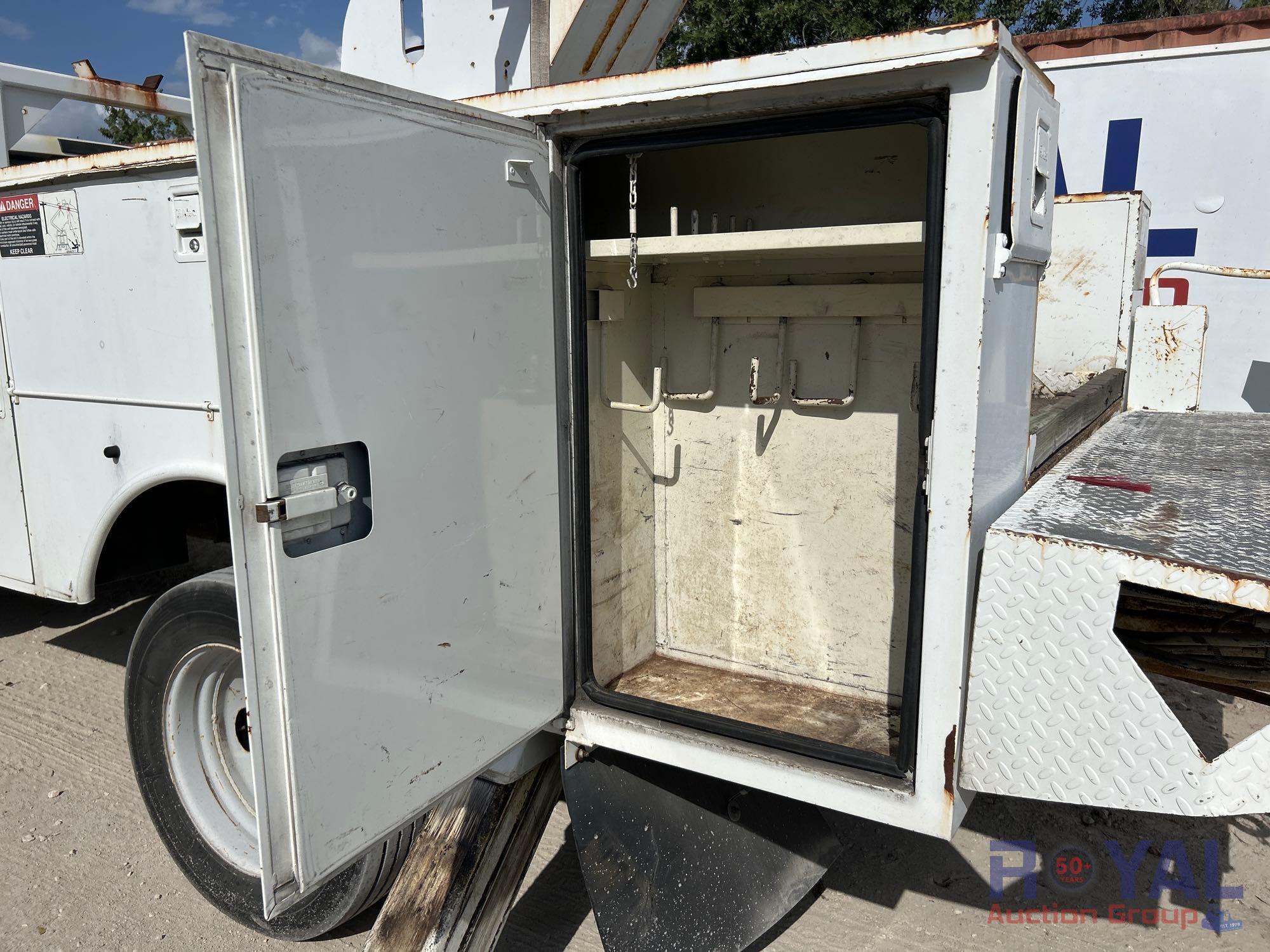 2002 Ford F-550 Altec L37MR 37ft Material Handling Insulated Bucket Truck