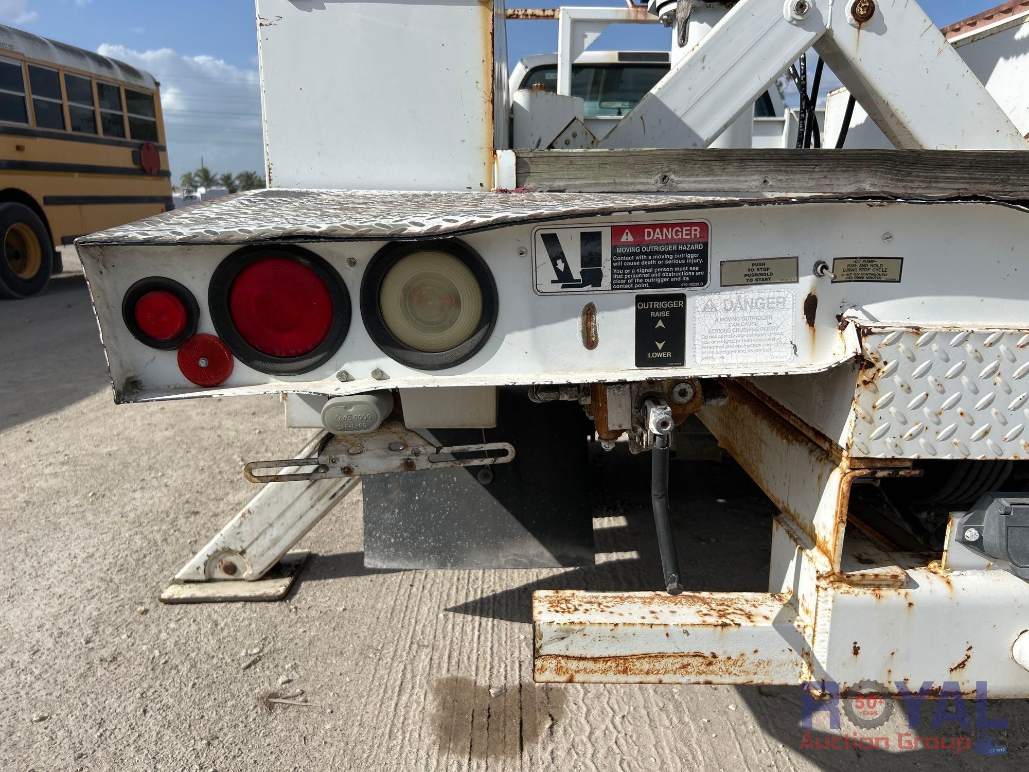 2002 Ford F-550 Altec L37MR 37ft Material Handling Insulated Bucket Truck