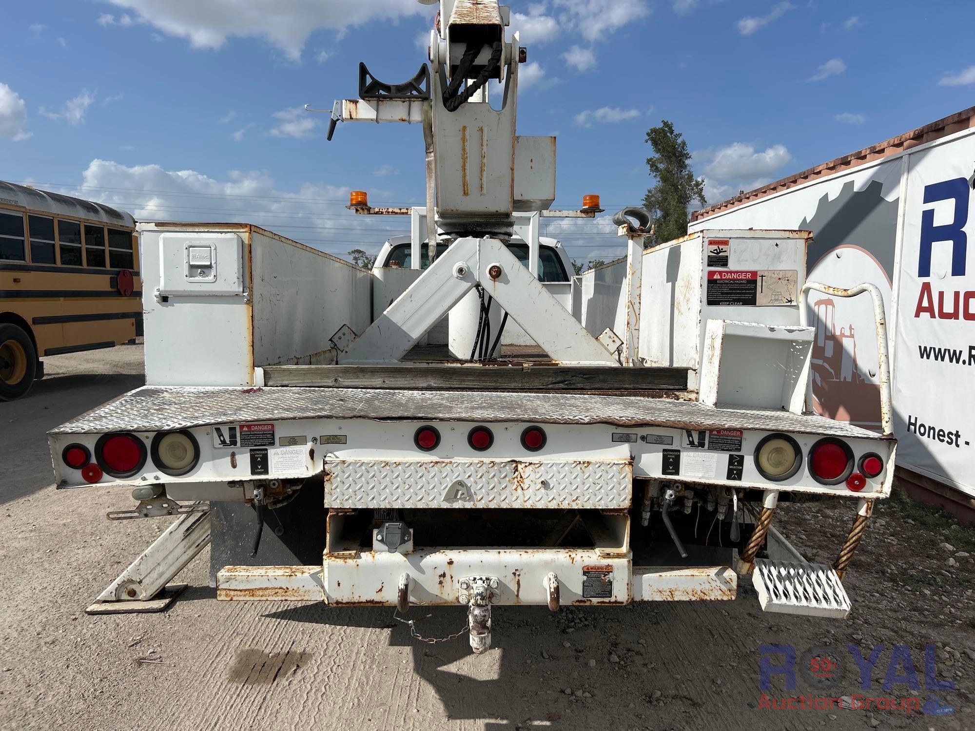 2002 Ford F-550 Altec L37MR 37ft Material Handling Insulated Bucket Truck