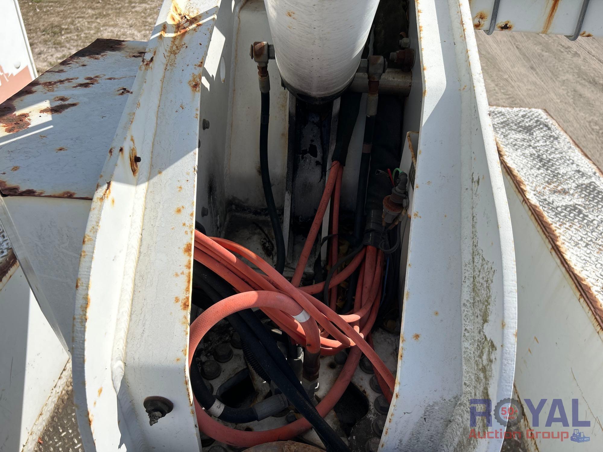 2002 Ford F-550 Altec L37MR 37ft Material Handling Insulated Bucket Truck