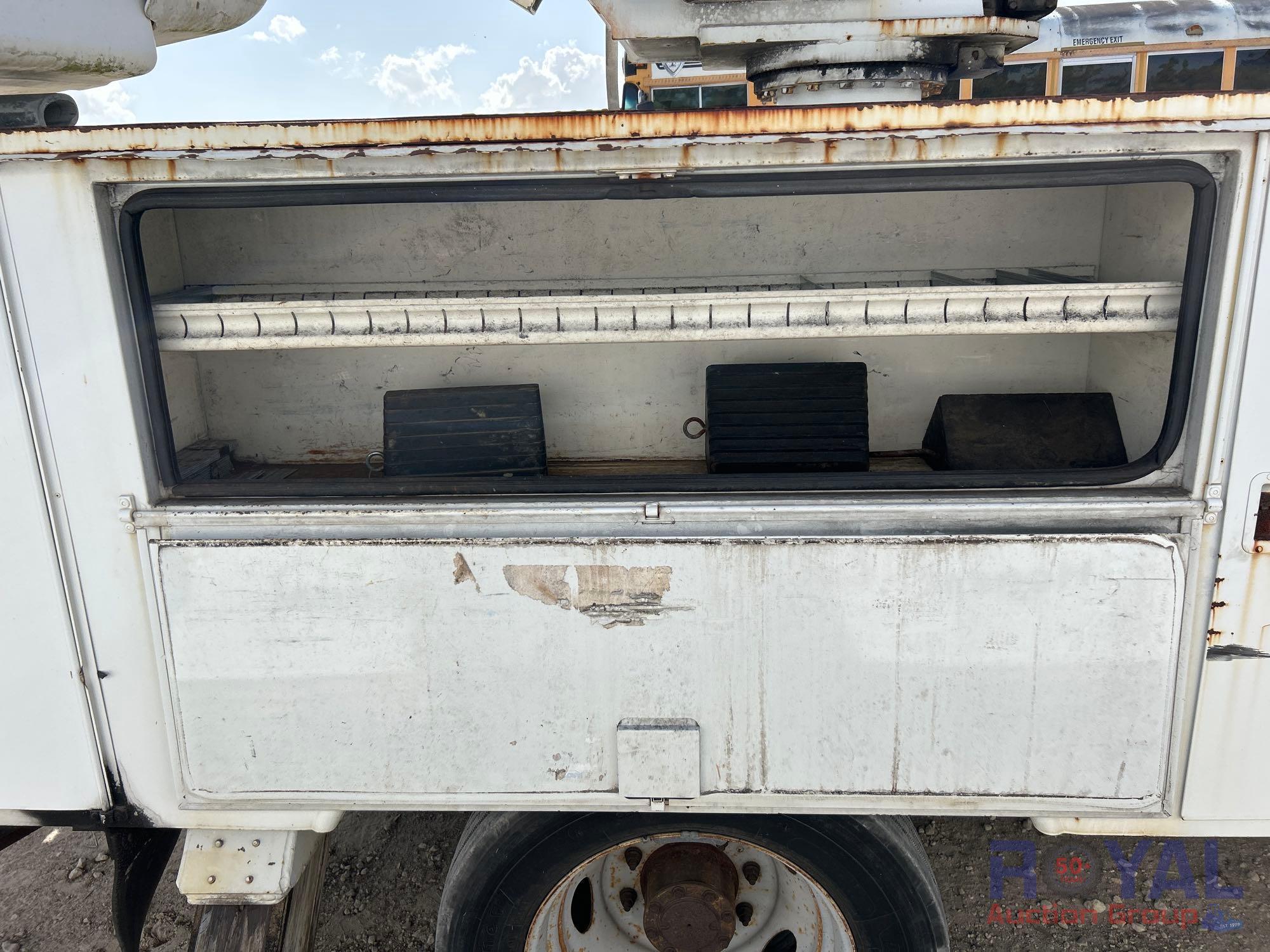 2002 Ford F-550 Altec L37MR 37ft Material Handling Insulated Bucket Truck