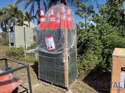 Lot of 250pcs PVC Traffic Cones