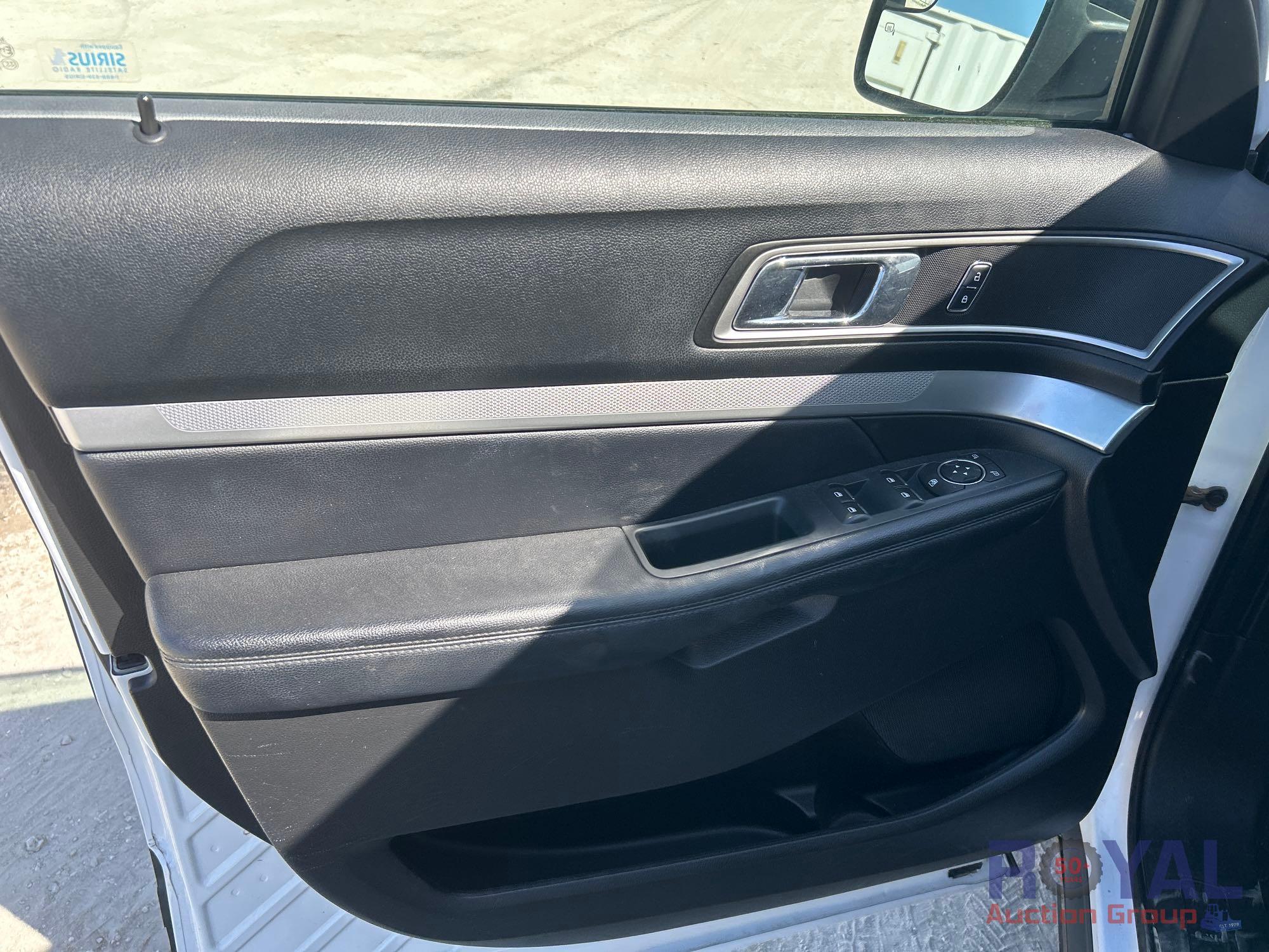 2017 Ford Explorer XLT AWD SUV