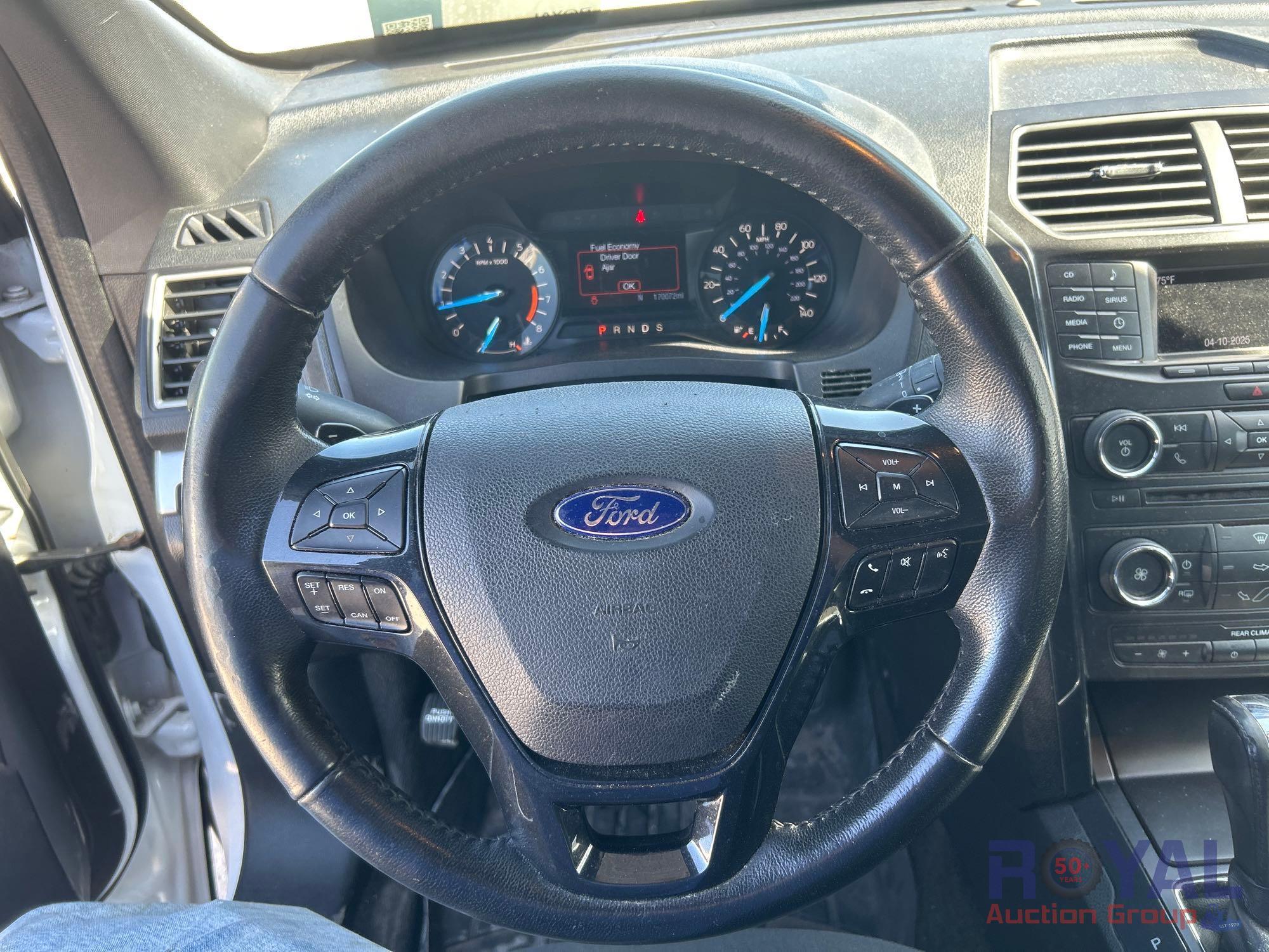 2017 Ford Explorer XLT AWD SUV