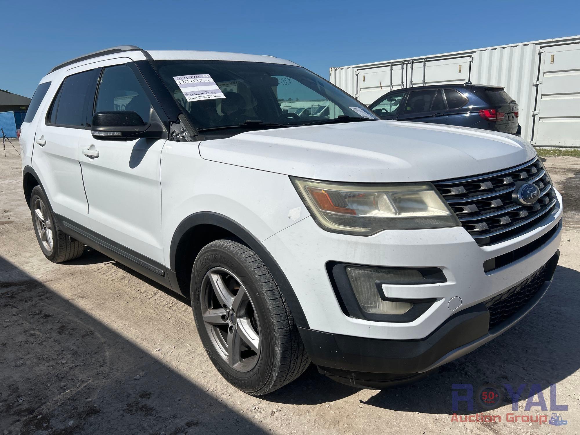 2017 Ford Explorer XLT AWD SUV