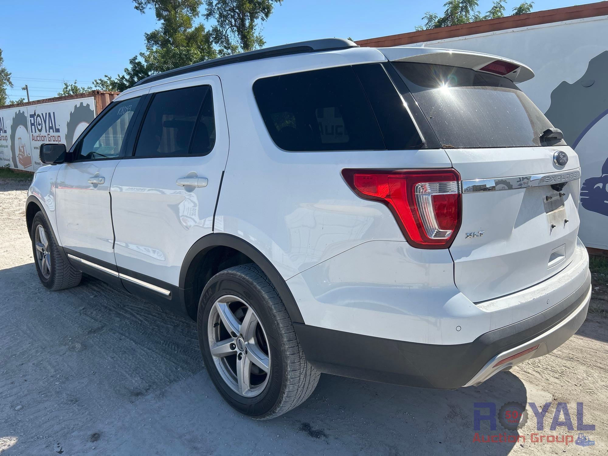 2017 Ford Explorer XLT AWD SUV