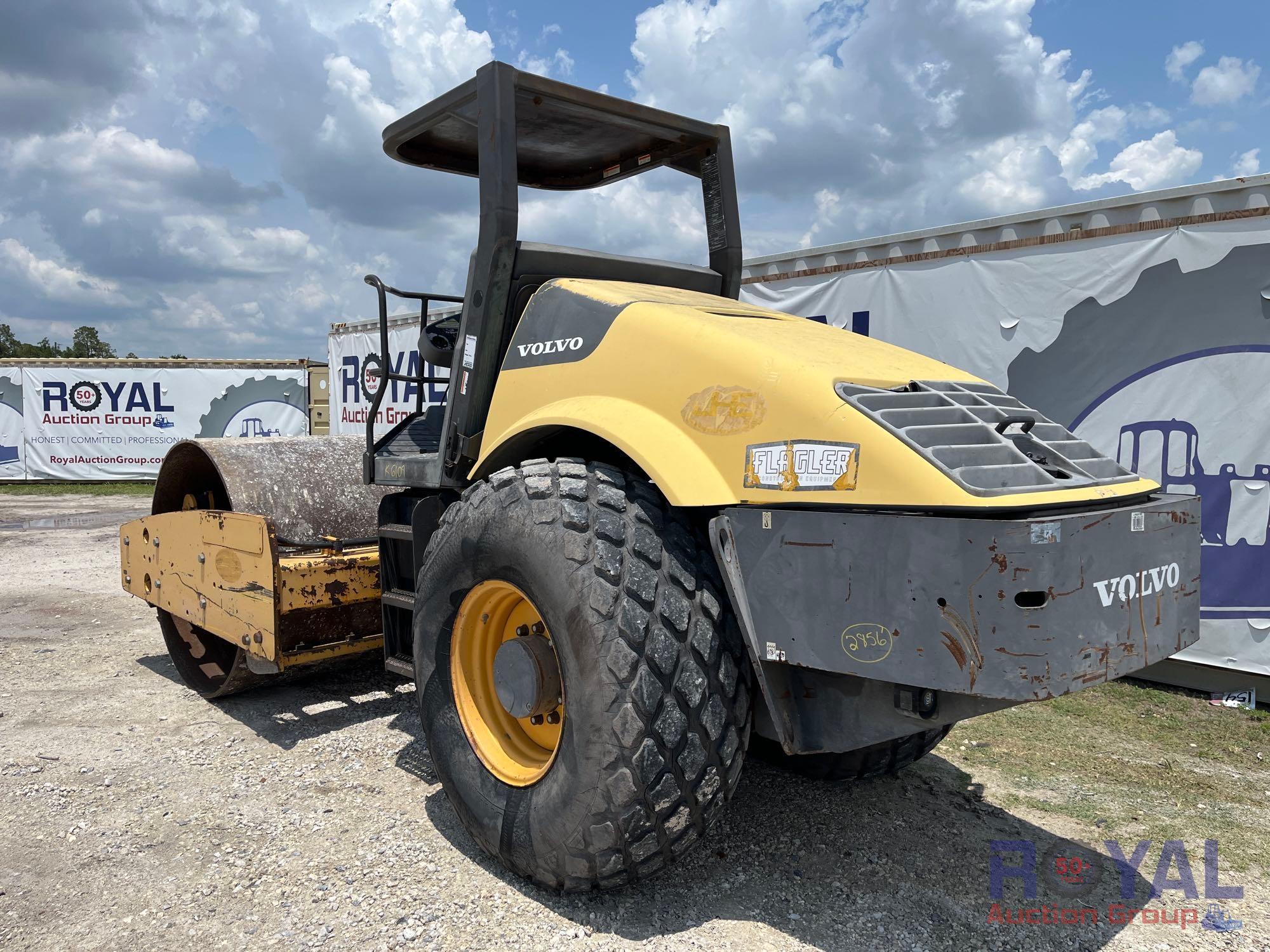 2011 Volvo SD-100D Single Drum Vibratory Dirt Compactor