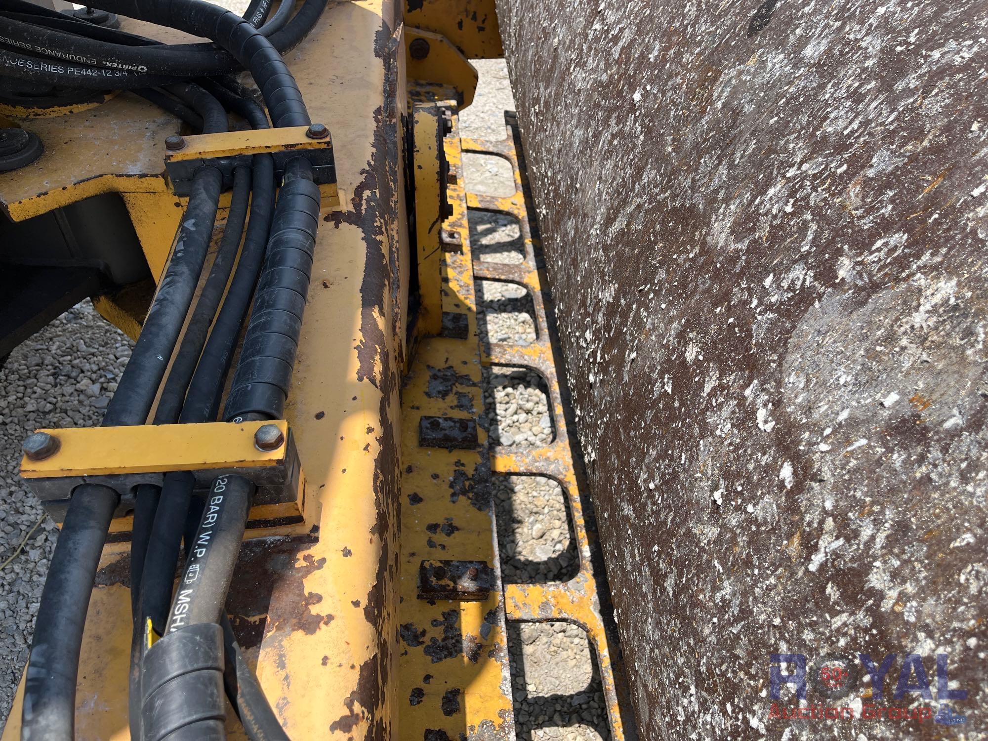 2011 Volvo SD-100D Single Drum Vibratory Dirt Compactor