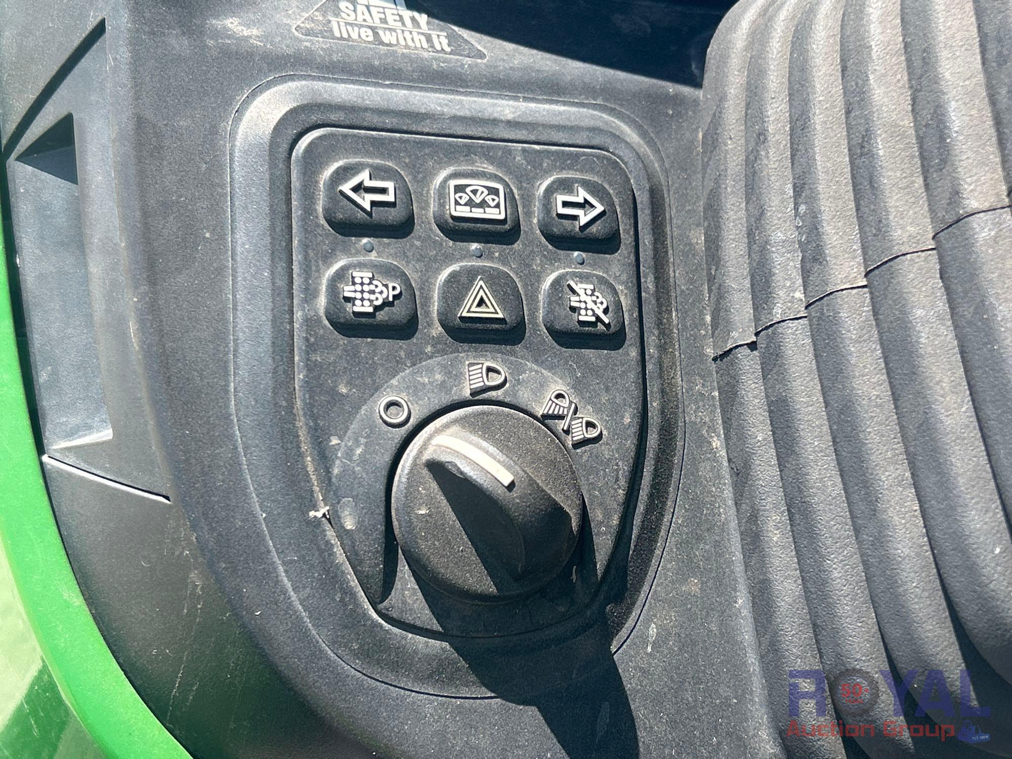 2015 John Deere 4052R Utility Tractor