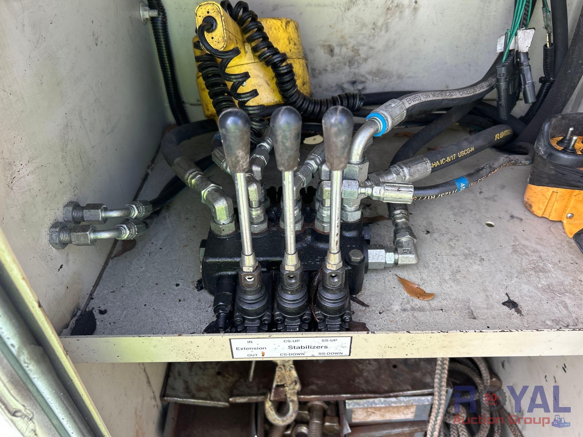 2015 Ford F-750 Stellar 10628 5,500LB Crane Service Truck