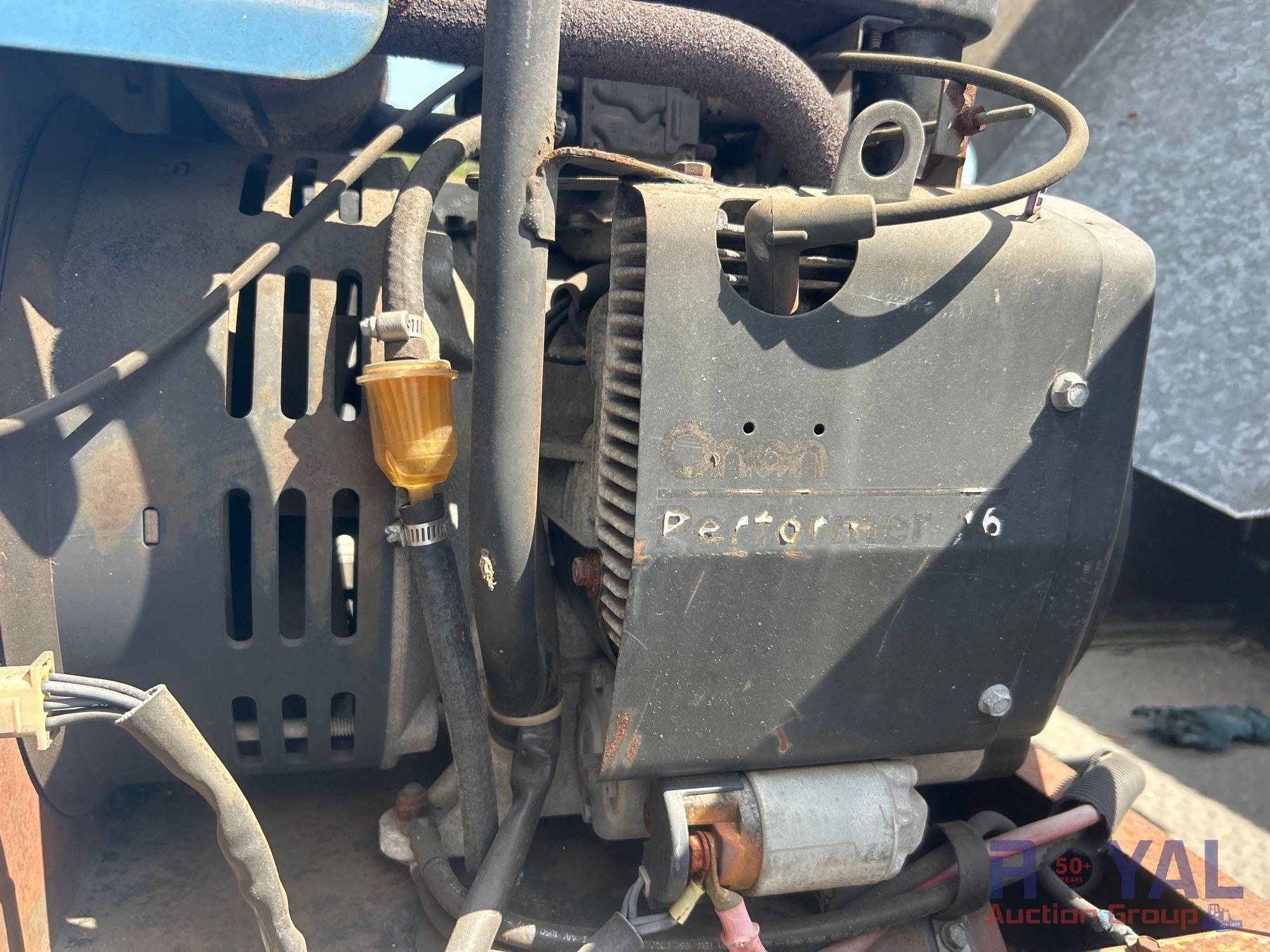 2001 Ford F-550 Crew Cab Auto Crane 4004EH 4,000LB Mechanics Crane Service Truck