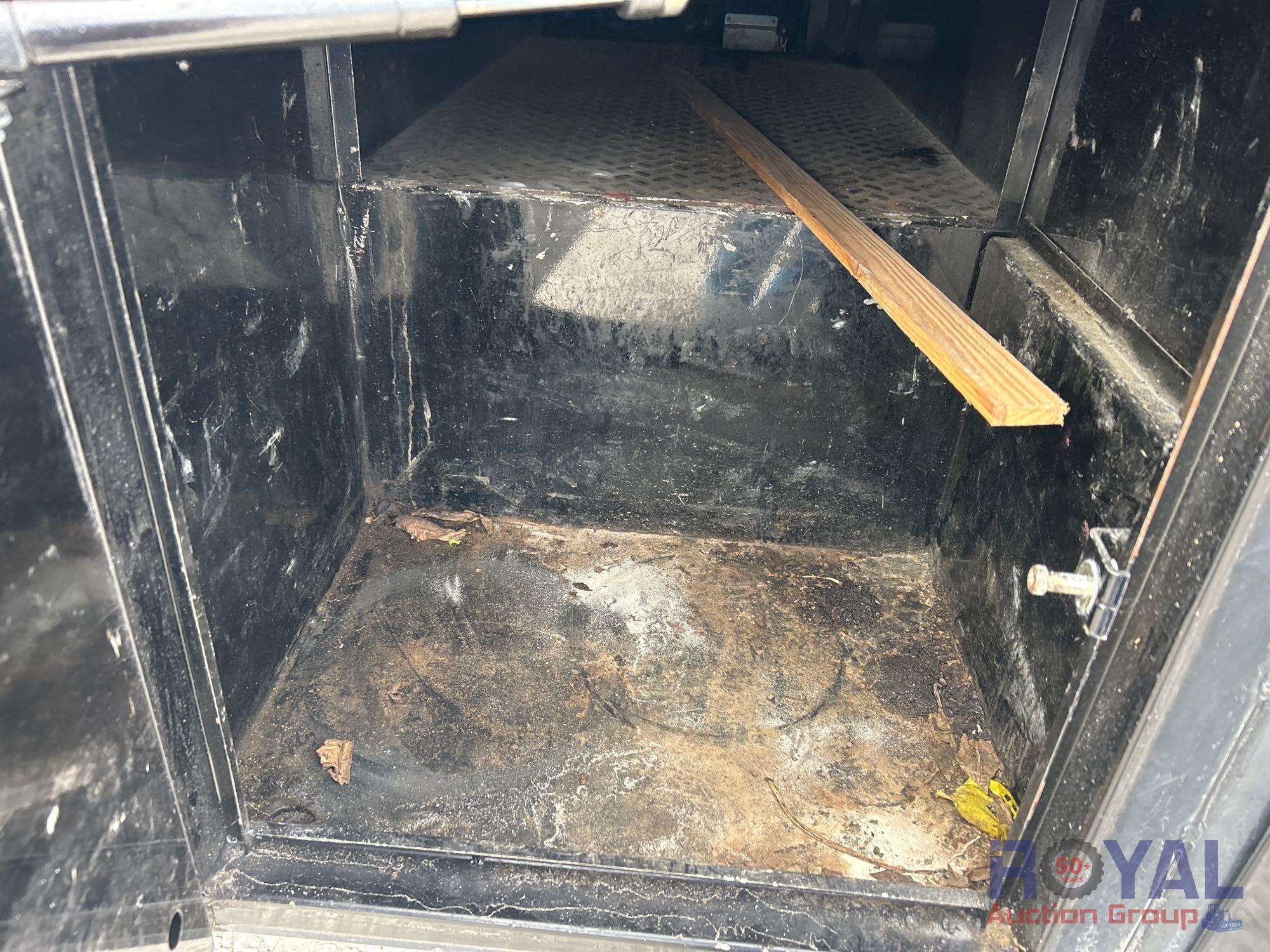 2016 Ford F-550 9ft Dump Truck