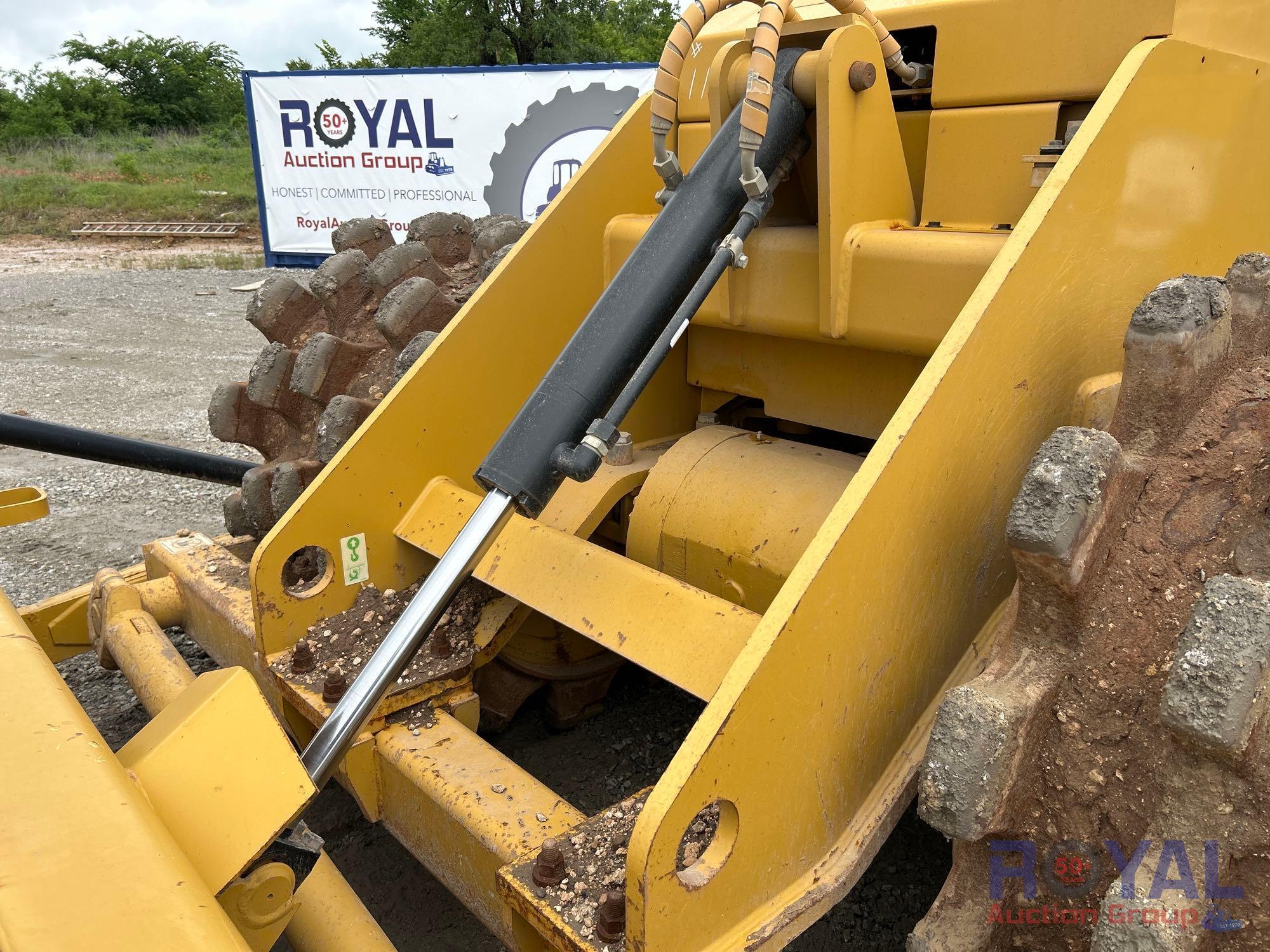 2019 Caterpillar 815K Articulated Compactor