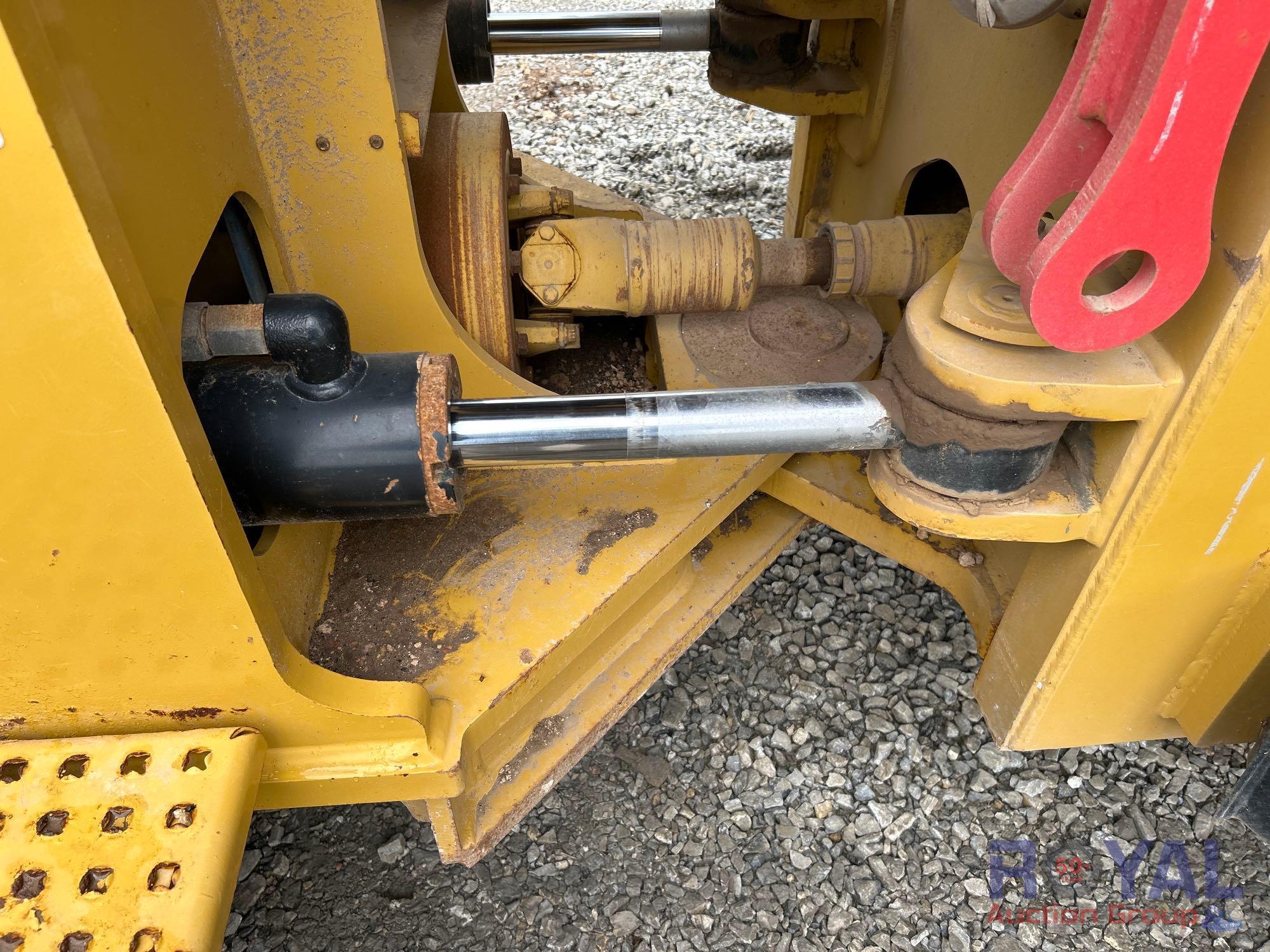 2019 Caterpillar 815K Articulated Compactor