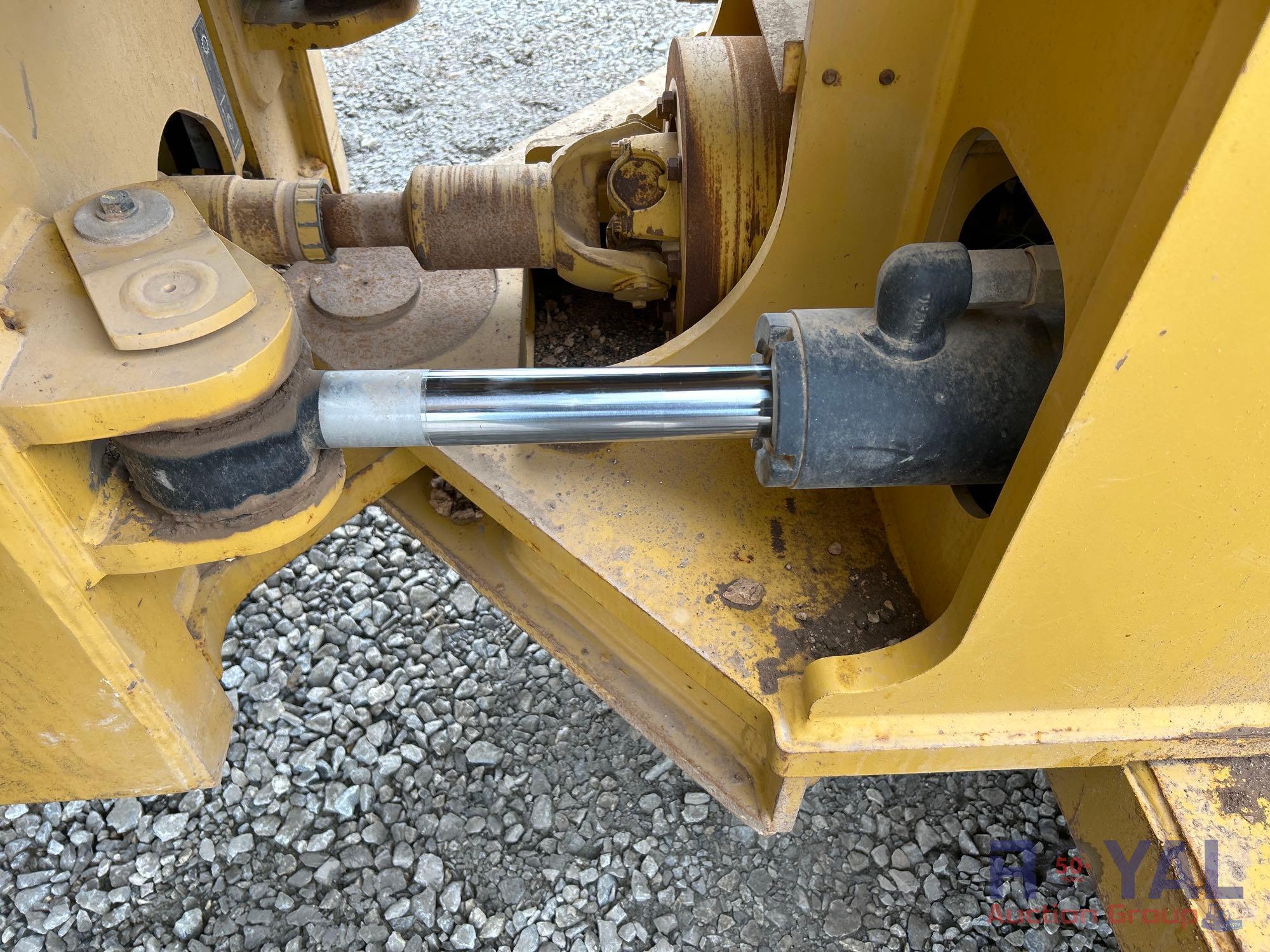 2019 Caterpillar 815K Articulated Compactor
