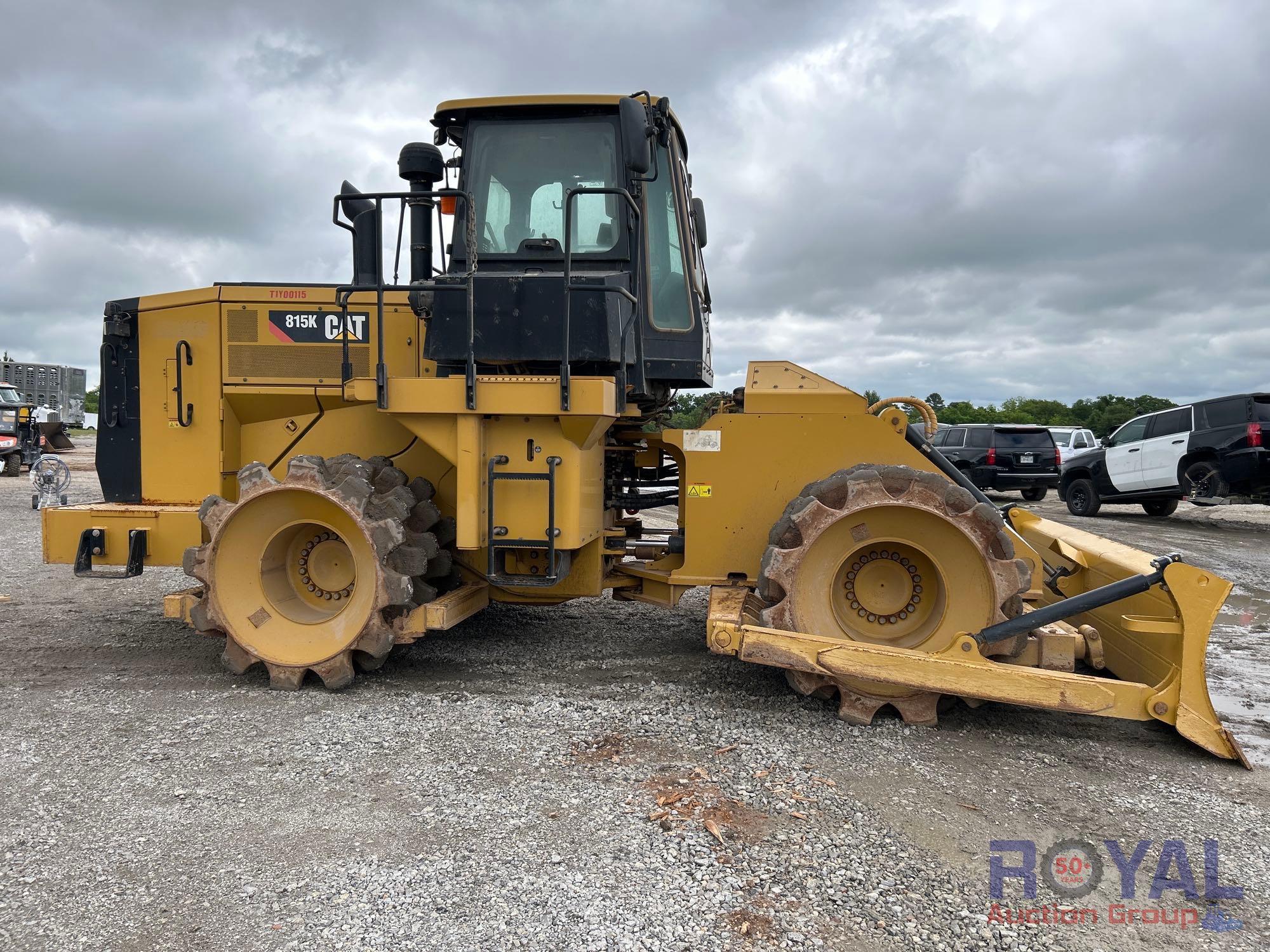 2019 Caterpillar 815K Articulated Compactor