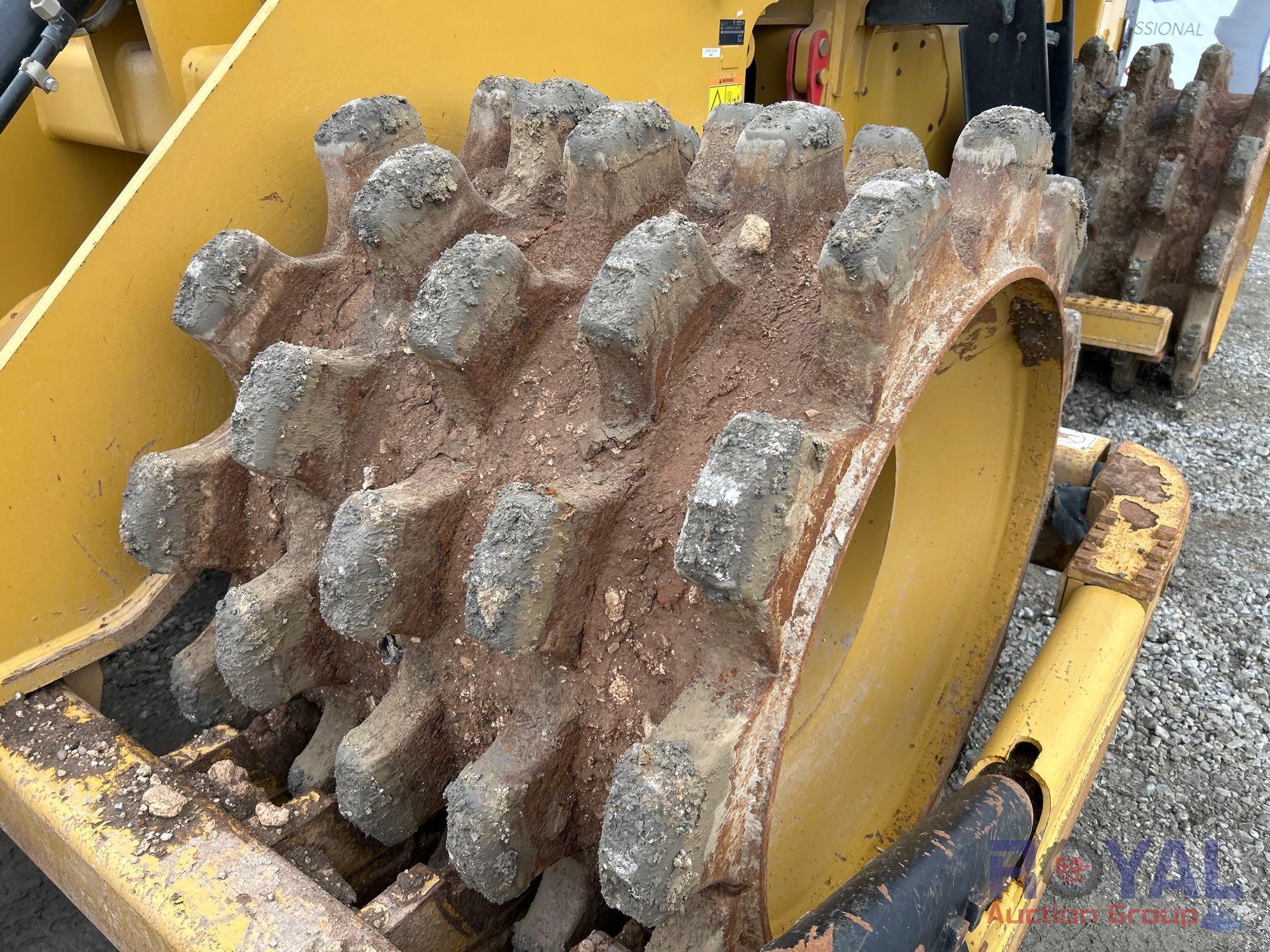 2019 Caterpillar 815K Articulated Compactor
