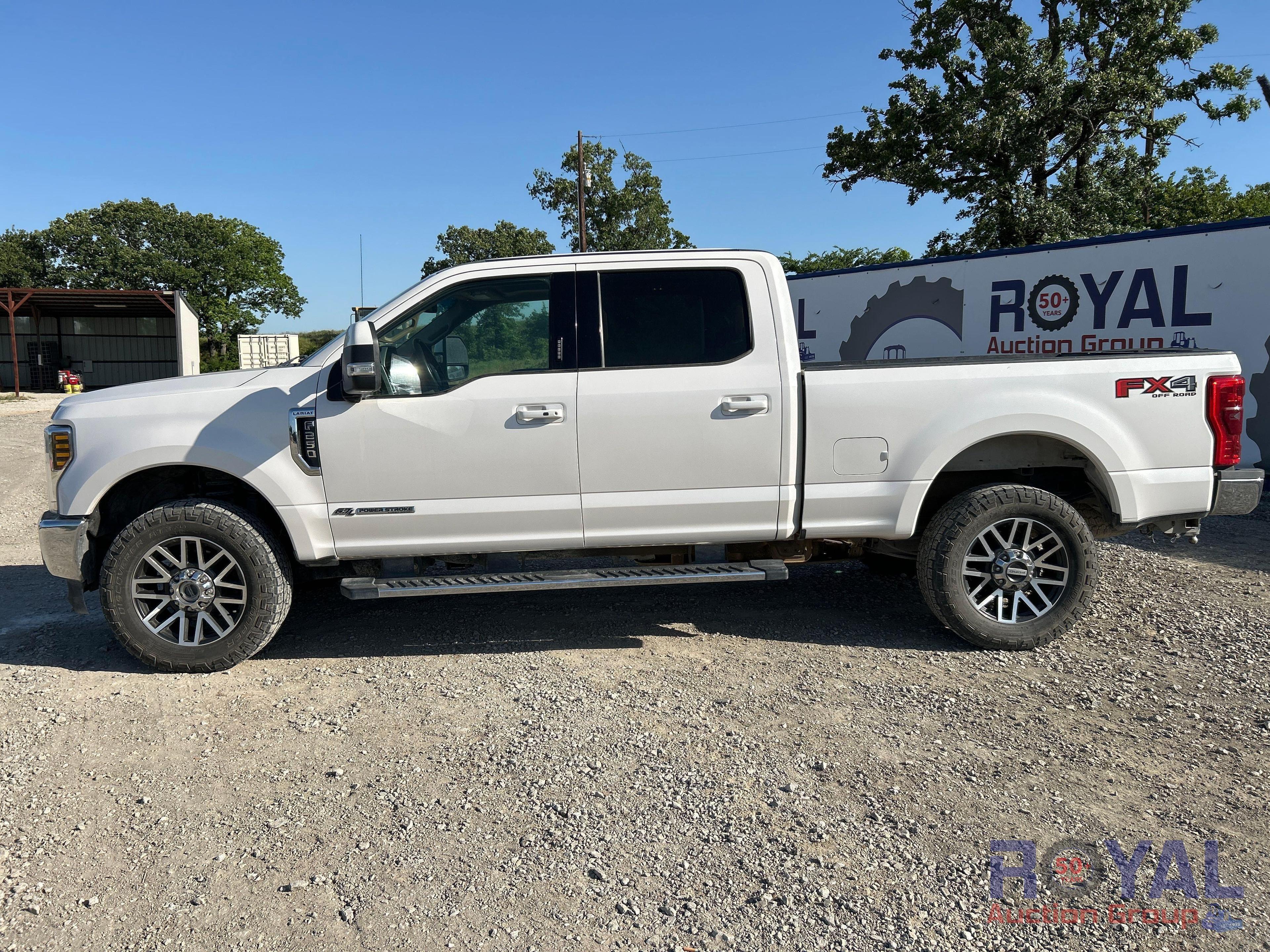 2018 Ford F-250 Lariat 4x4 Crew Cab Pickup Truck