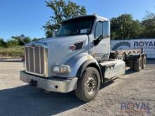 2018 Peterbilt 567 Galbreath AF-OR-174 T/A Roll Off Truck