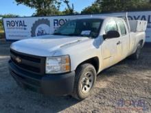 2013 Chevrolet Silverado 1500 Ext. Cab Pickup Truck