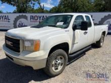 2013 GMC Sierra 2500HD Ext. Cab Pickup Truck