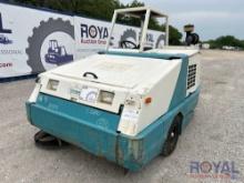 2009 Tennant 810 Ride-On Sweeper