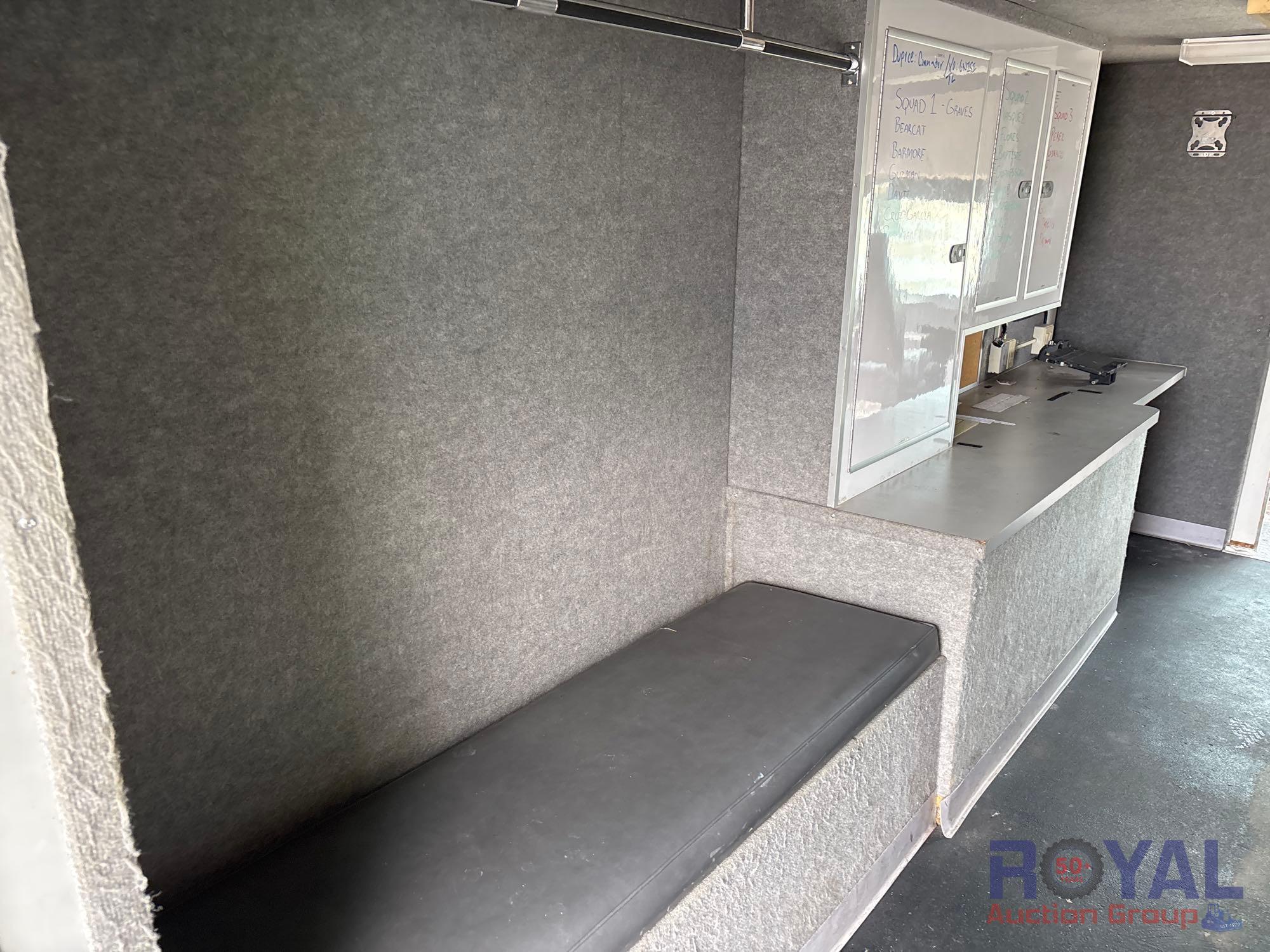 2001 Workhorse P42 SWAT Transport Truck