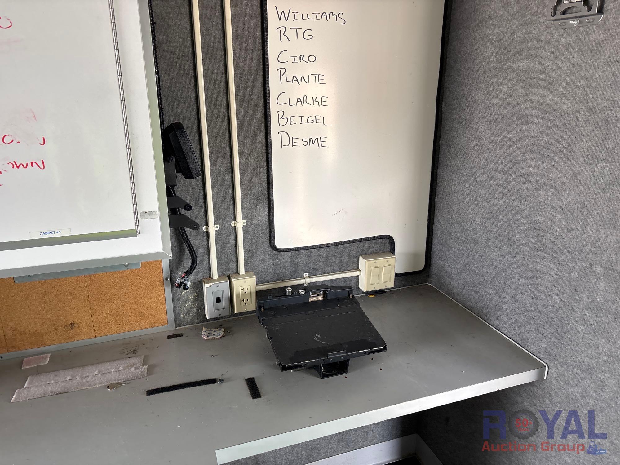 2001 Workhorse P42 SWAT Transport Truck