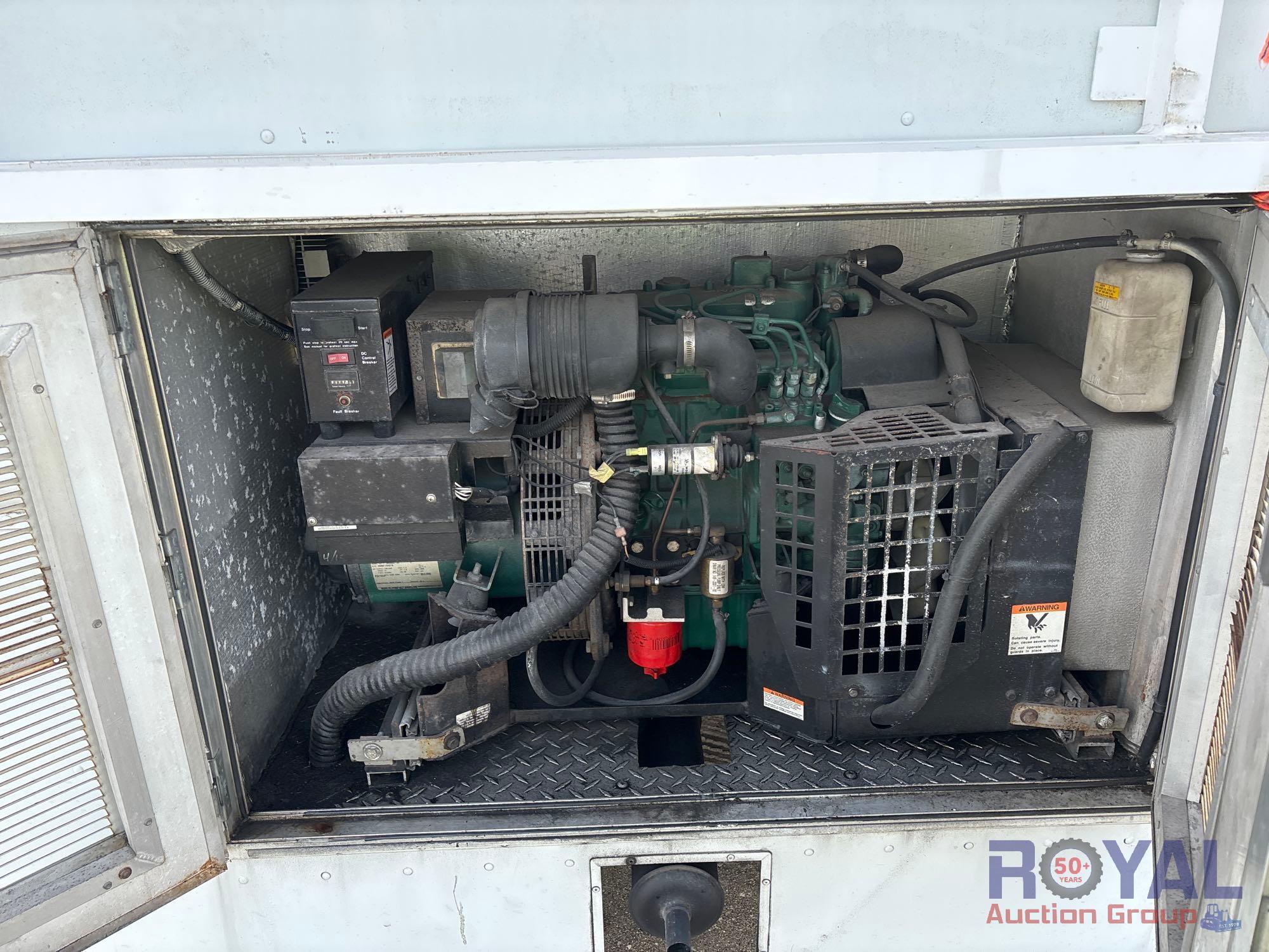 2001 Workhorse P42 SWAT Transport Truck