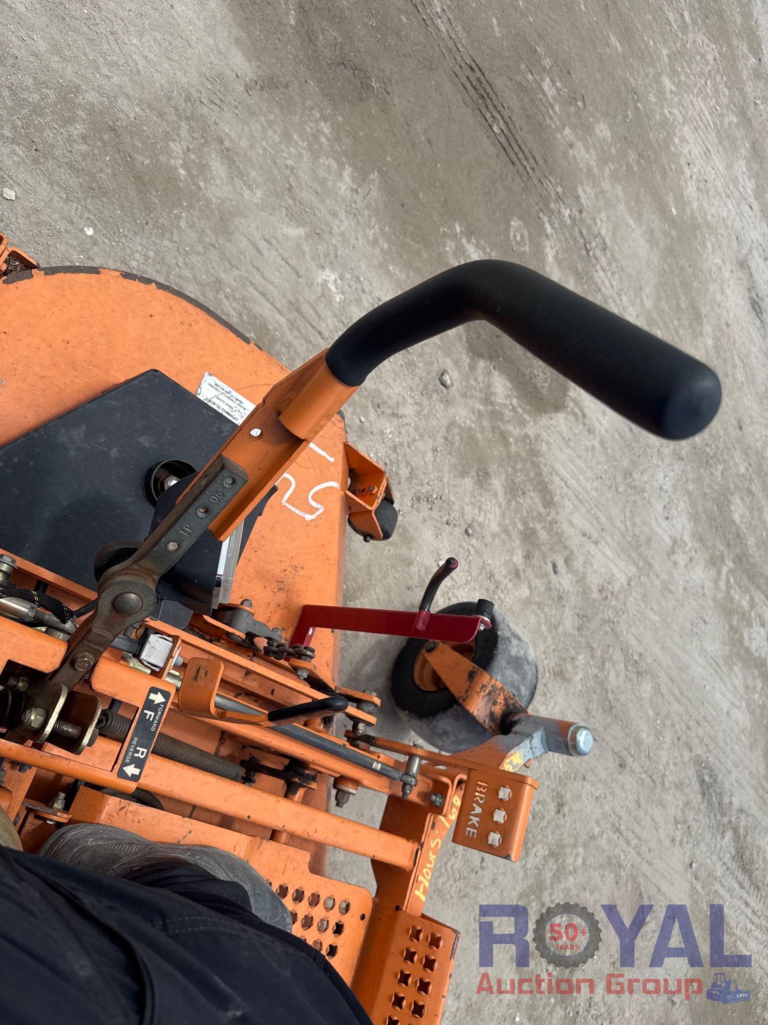 2016 SCAG Turf Tiger II 72in Zero Turn Mower